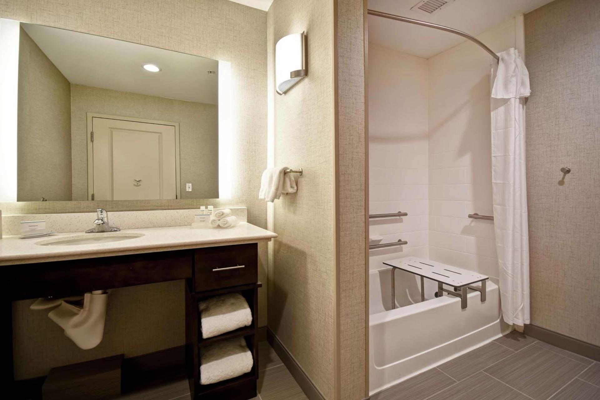 Homewood Suites by Hilton Novi Detroit photo 30