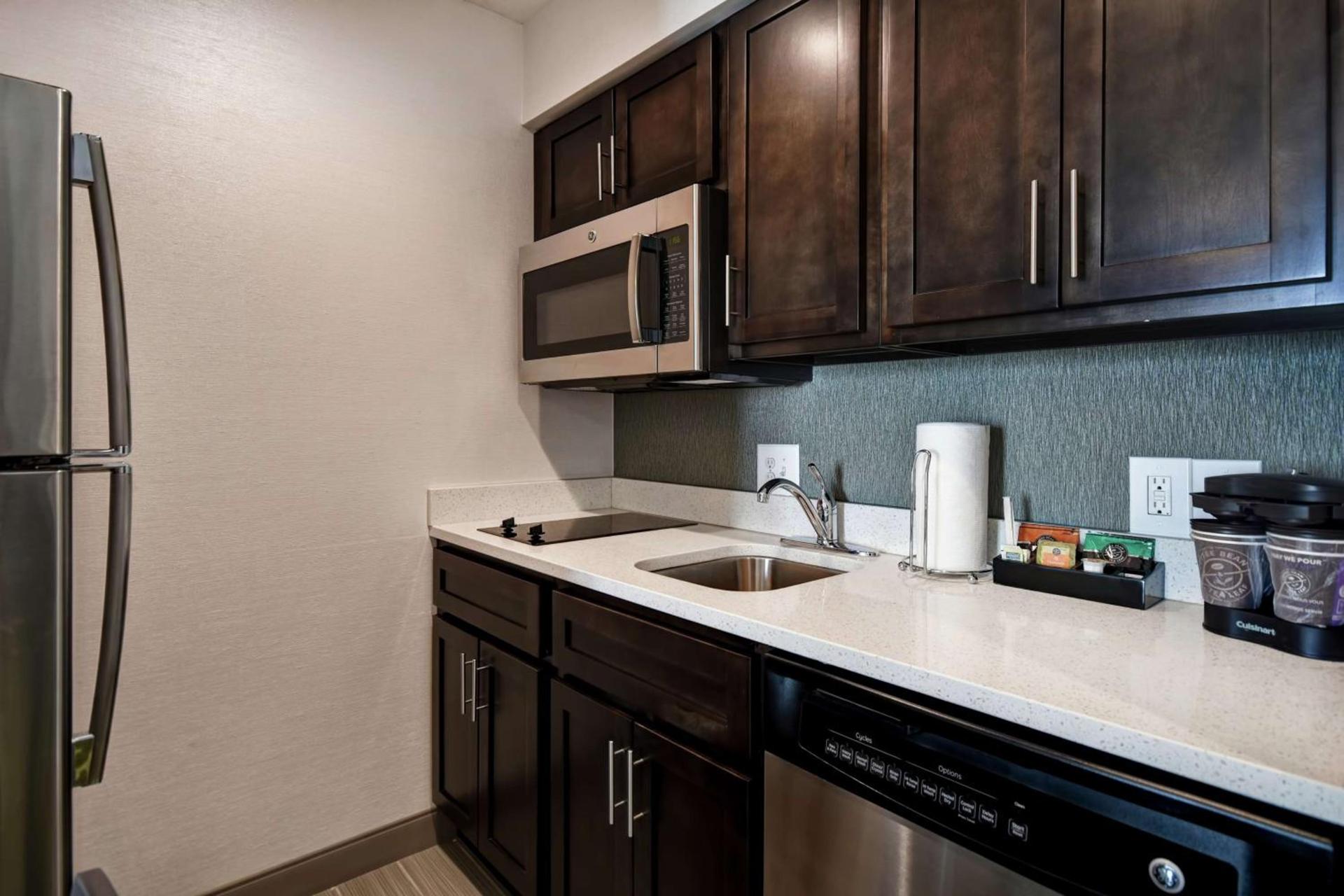 Homewood Suites by Hilton Novi Detroit photo 39