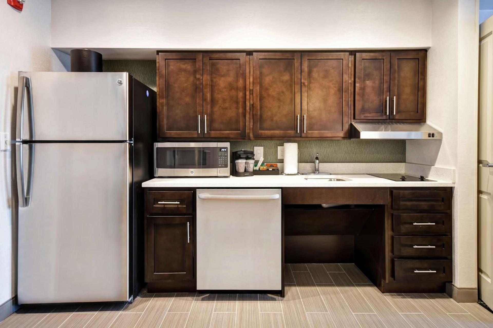 Homewood Suites by Hilton Novi Detroit photo 38