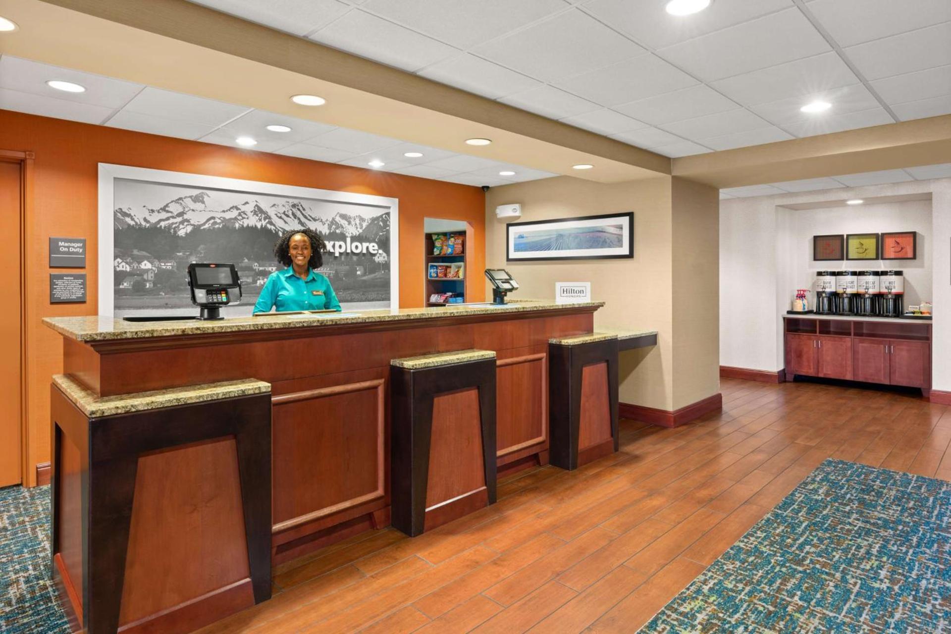 Hampton Inn & Suites Burlington photo 5