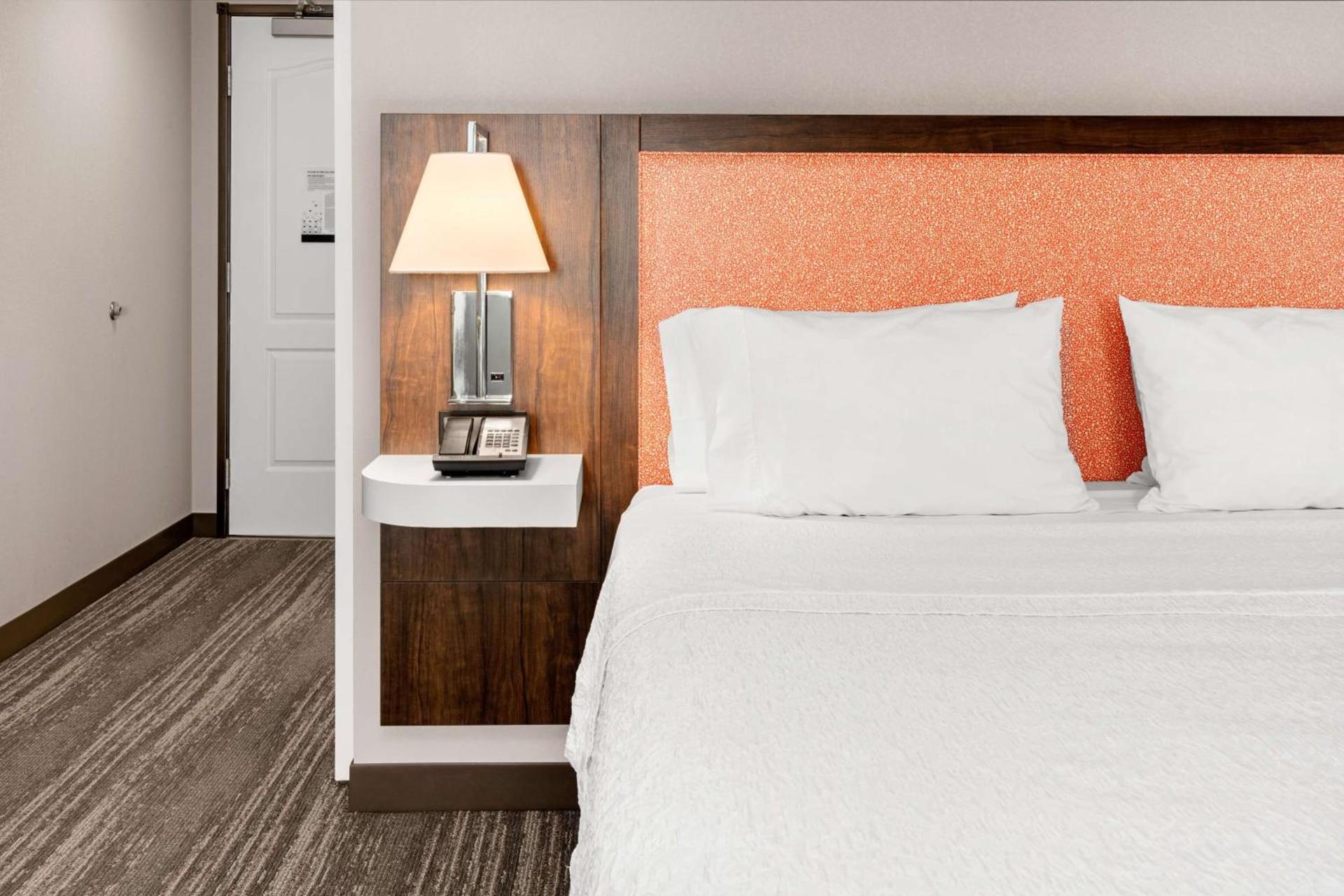 Hampton Inn & Suites Burlington photo 14