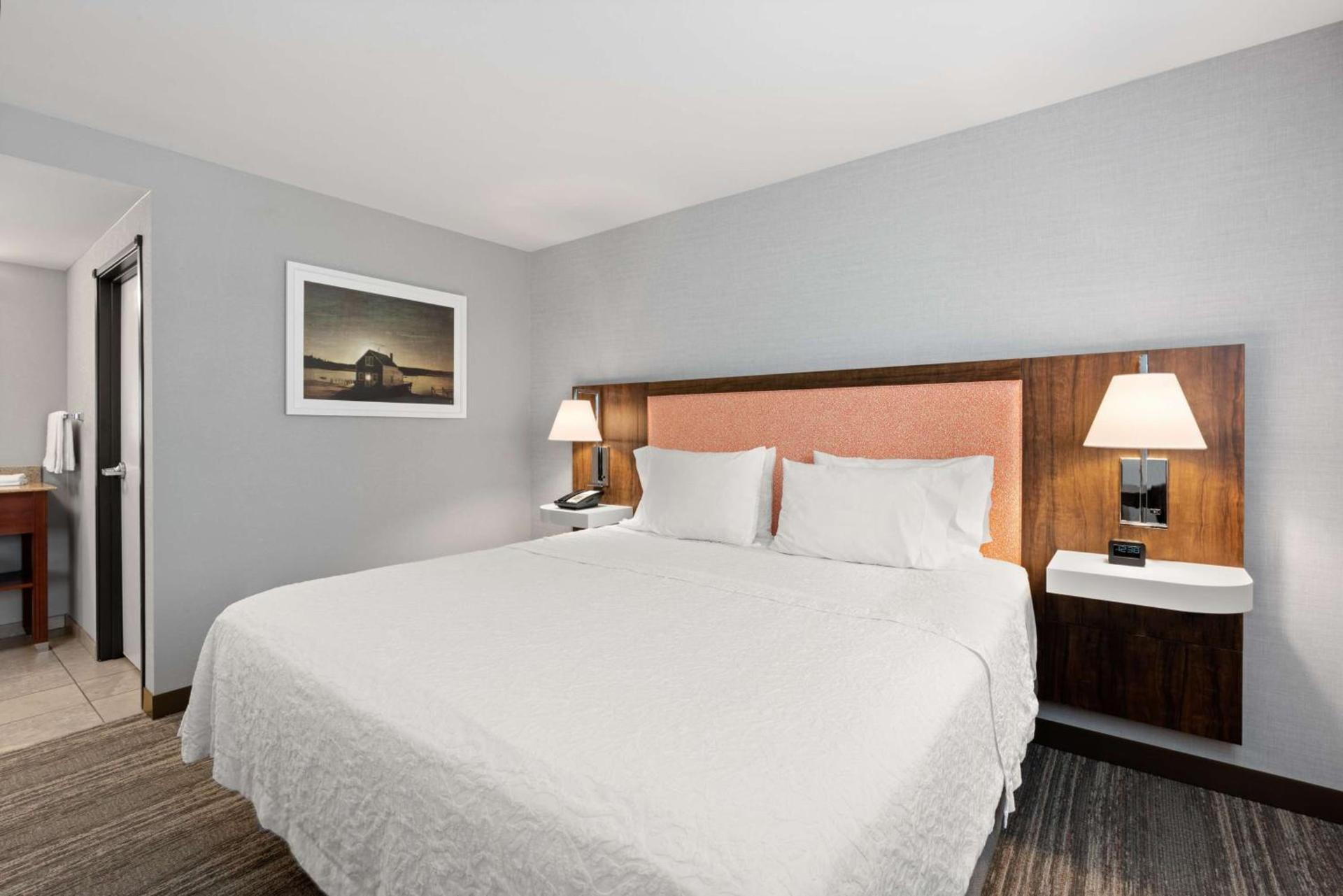 Hampton Inn & Suites Burlington photo 19