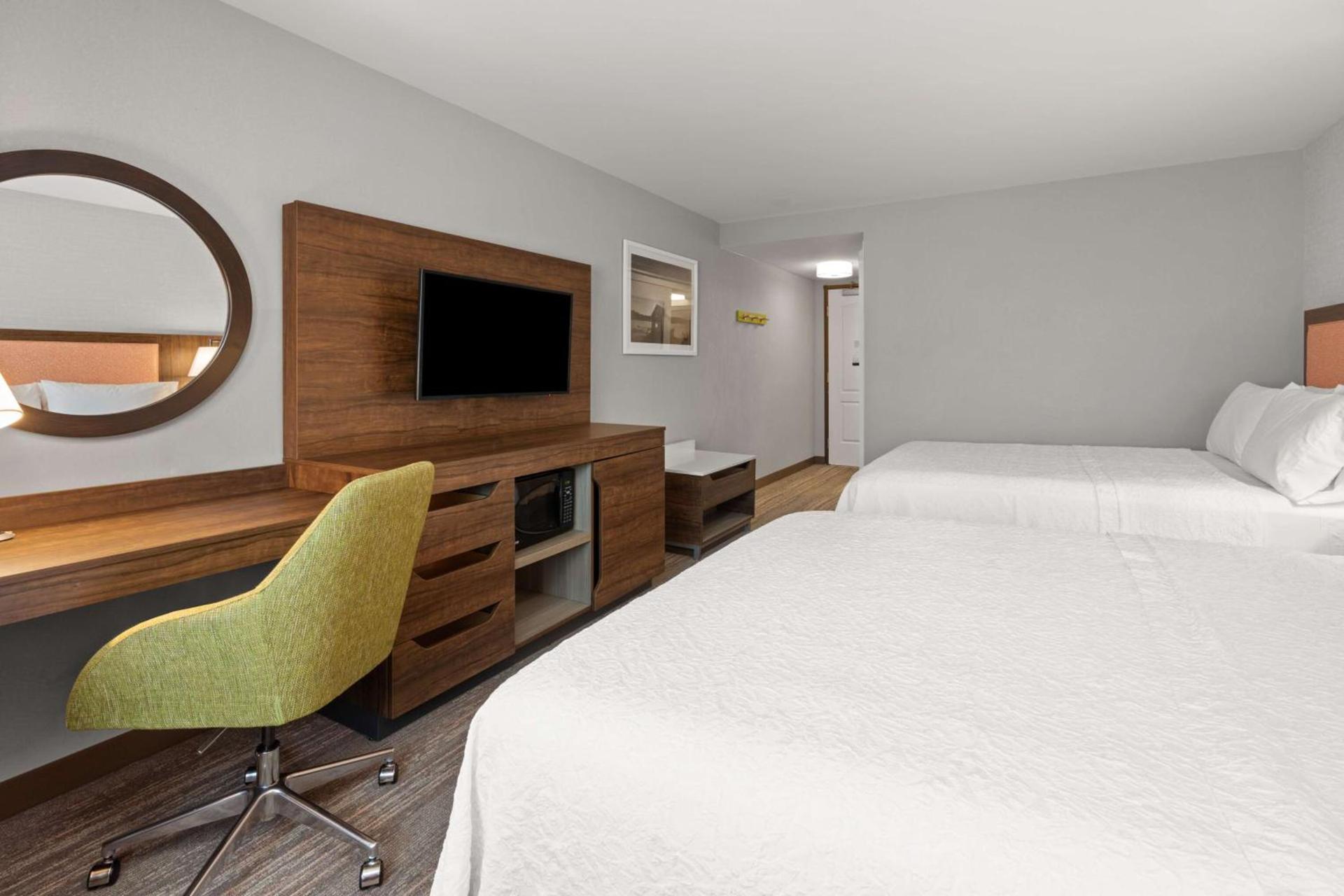 Hampton Inn & Suites Burlington photo 29