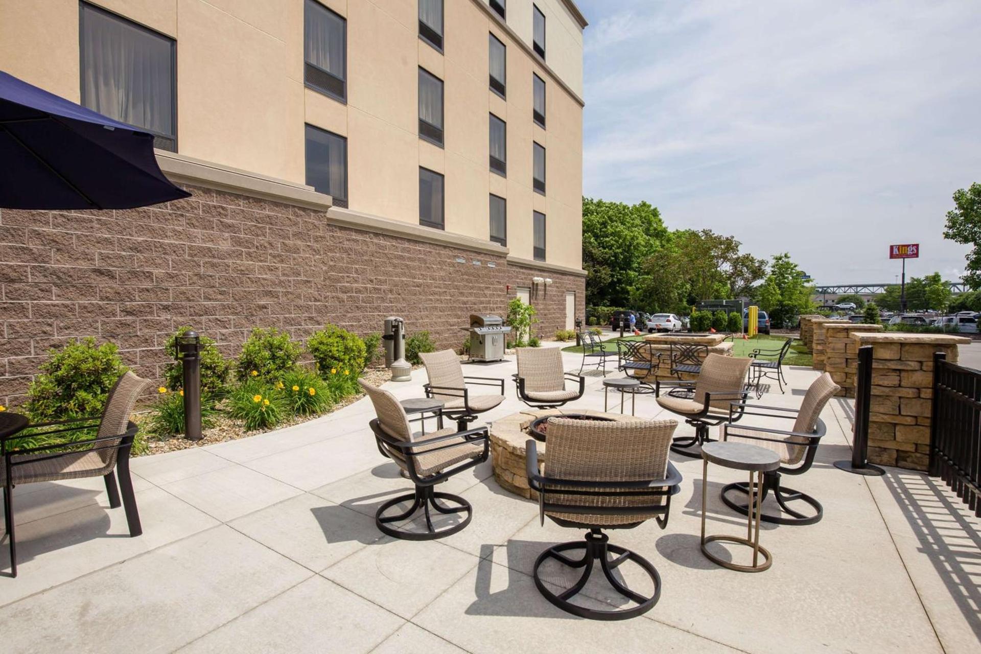 Hampton Inn & Suites - Pittsburgh/Harmarville, PA photo 5