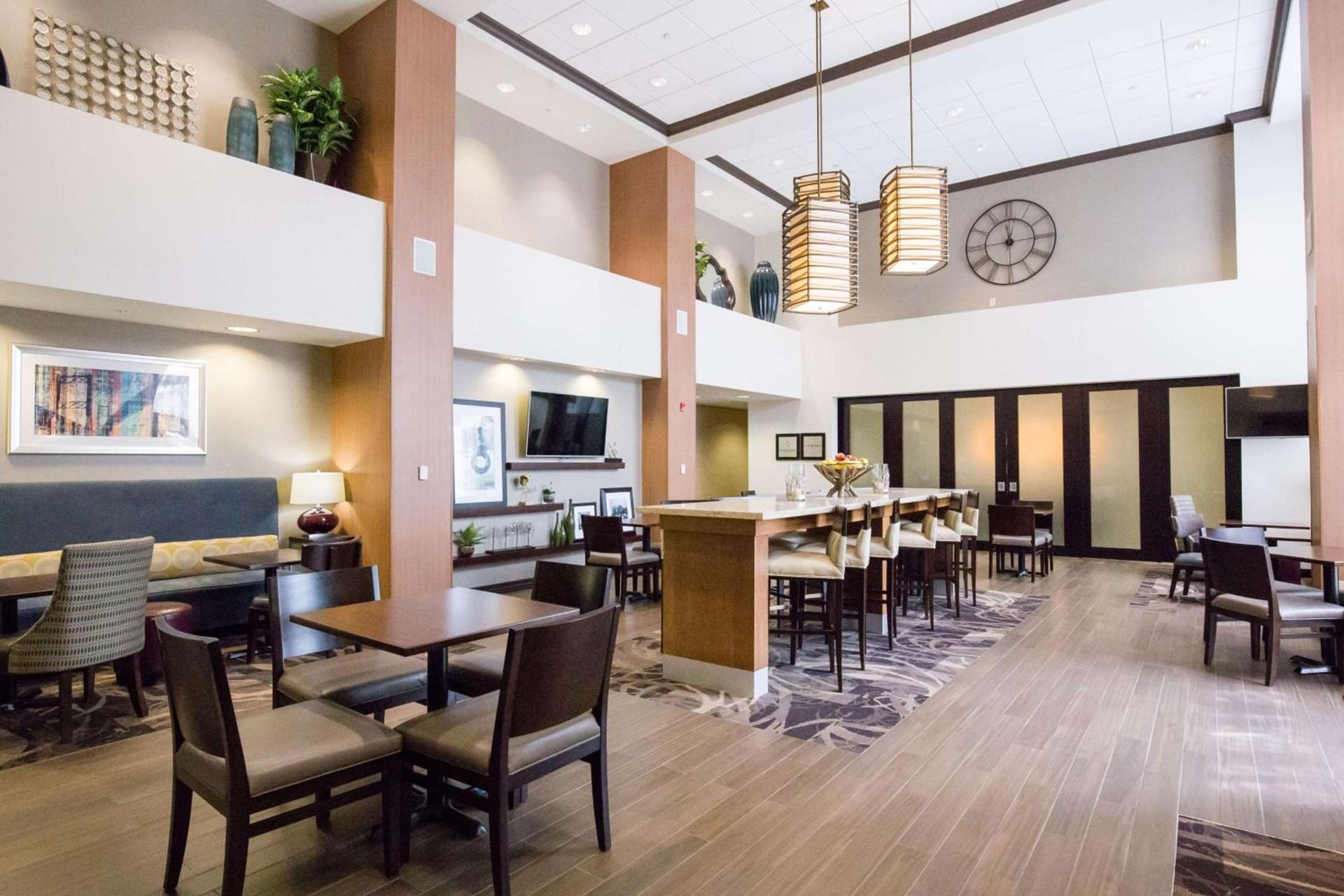Hampton Inn & Suites - Pittsburgh/Harmarville, PA photo 18