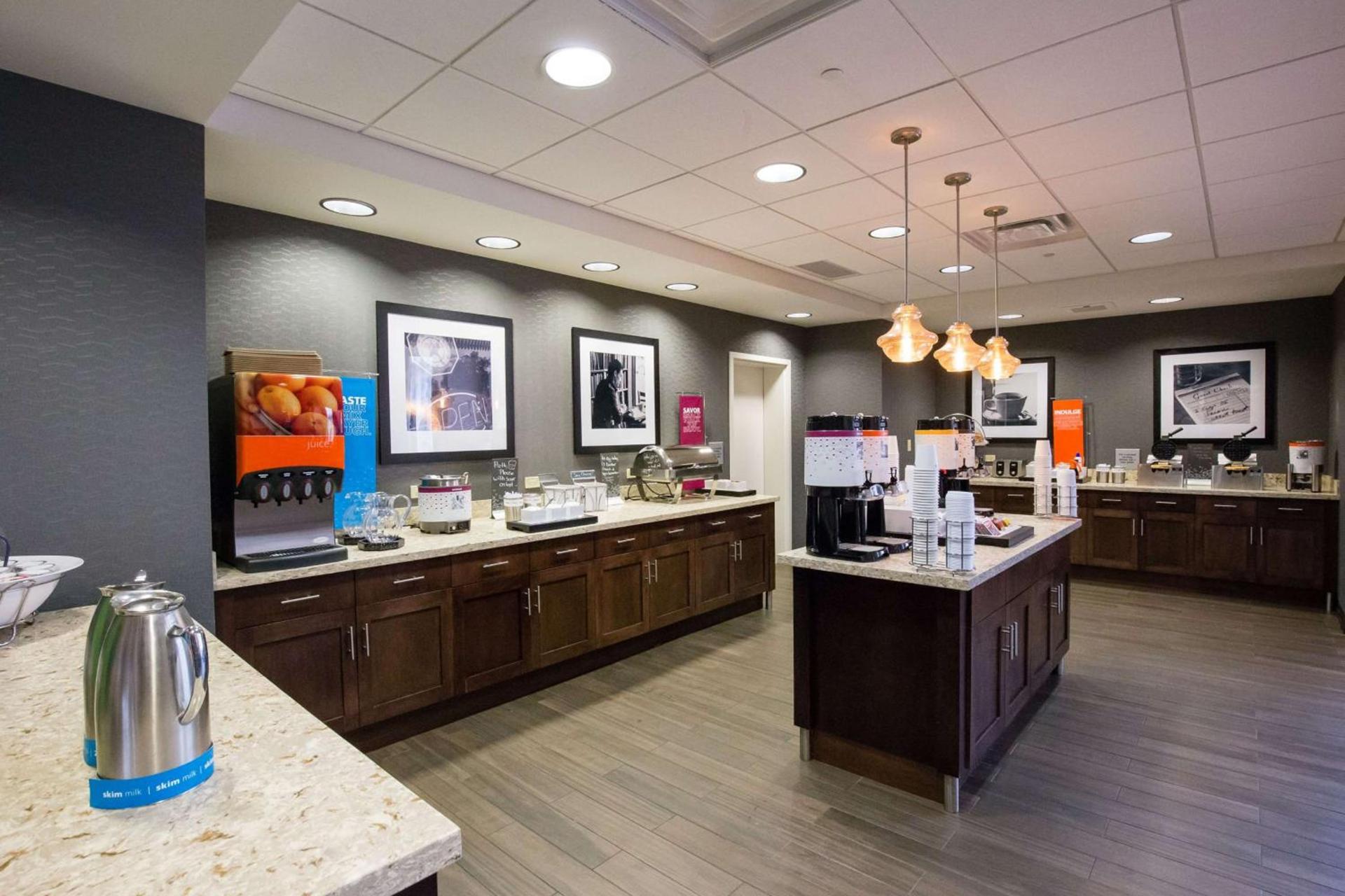 Hampton Inn & Suites - Pittsburgh/Harmarville, PA photo 20