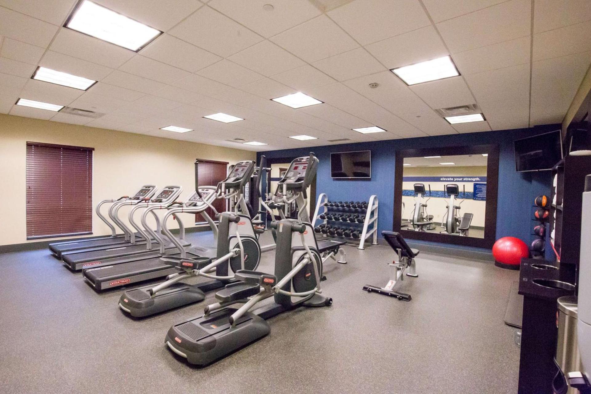 Hampton Inn & Suites - Pittsburgh/Harmarville, PA photo 22