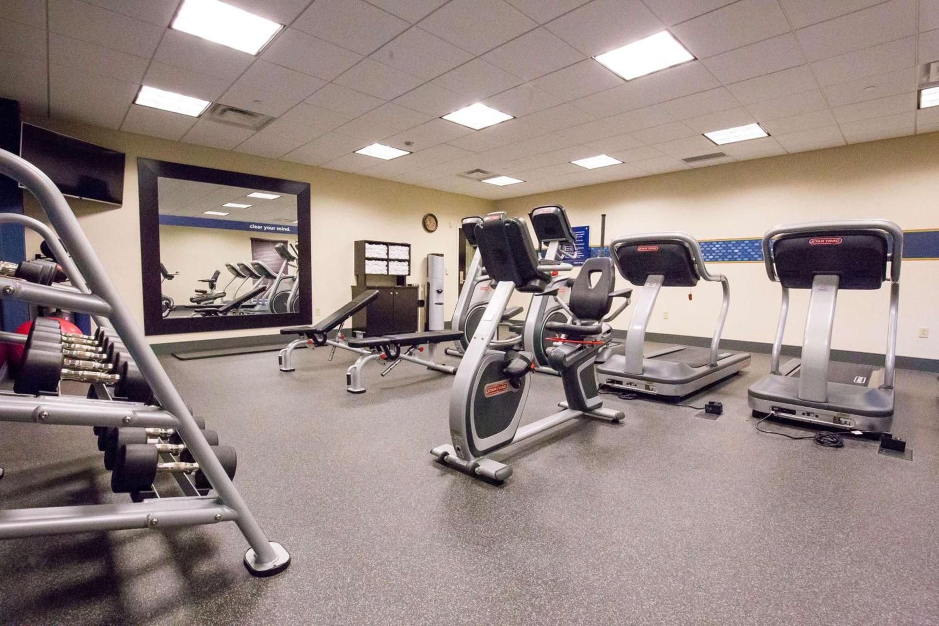 Hampton Inn & Suites - Pittsburgh/Harmarville, PA photo 23