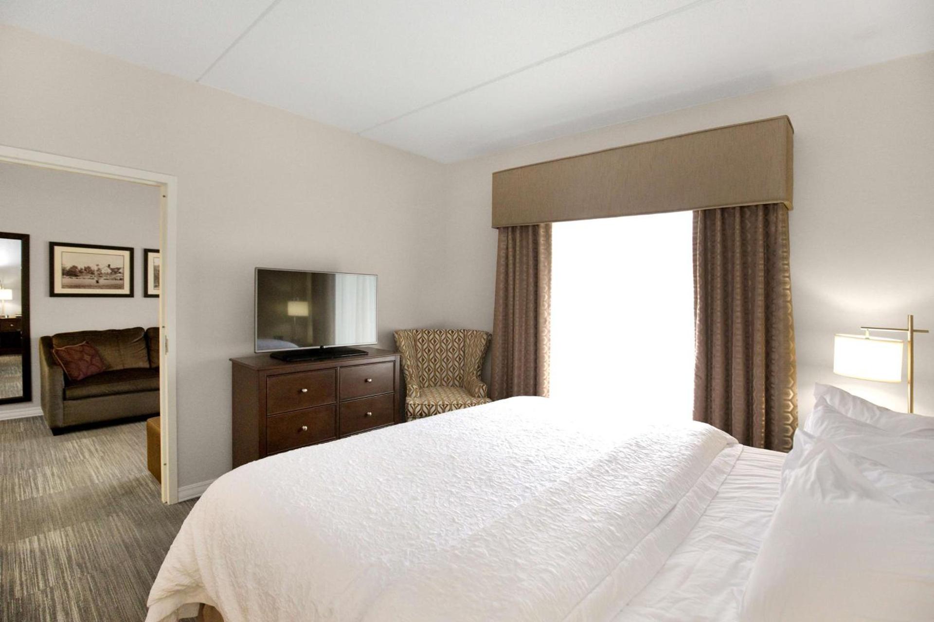 Hampton Inn & Suites - Pittsburgh/Harmarville, PA photo 31