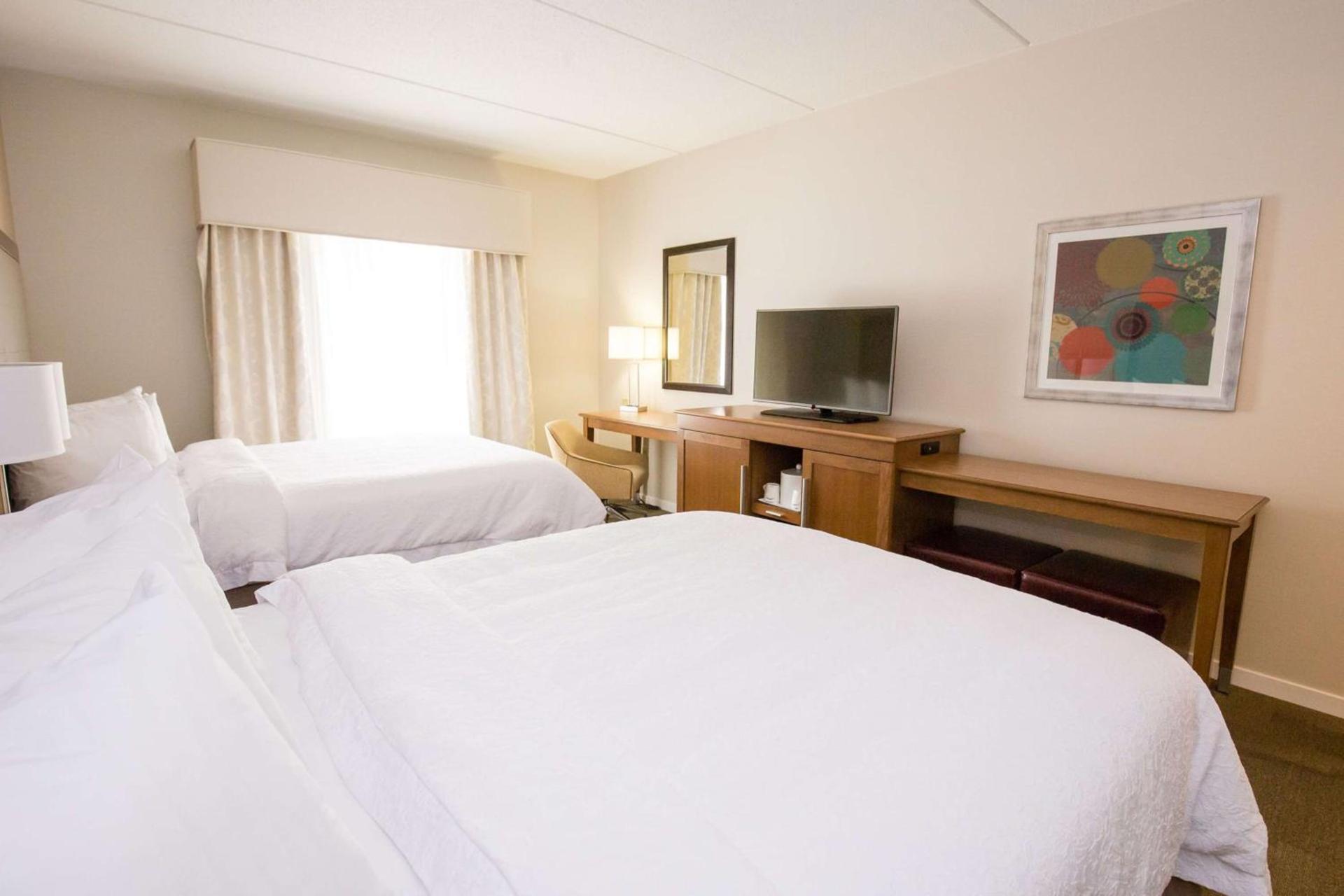 Hampton Inn & Suites - Pittsburgh/Harmarville, PA photo 33