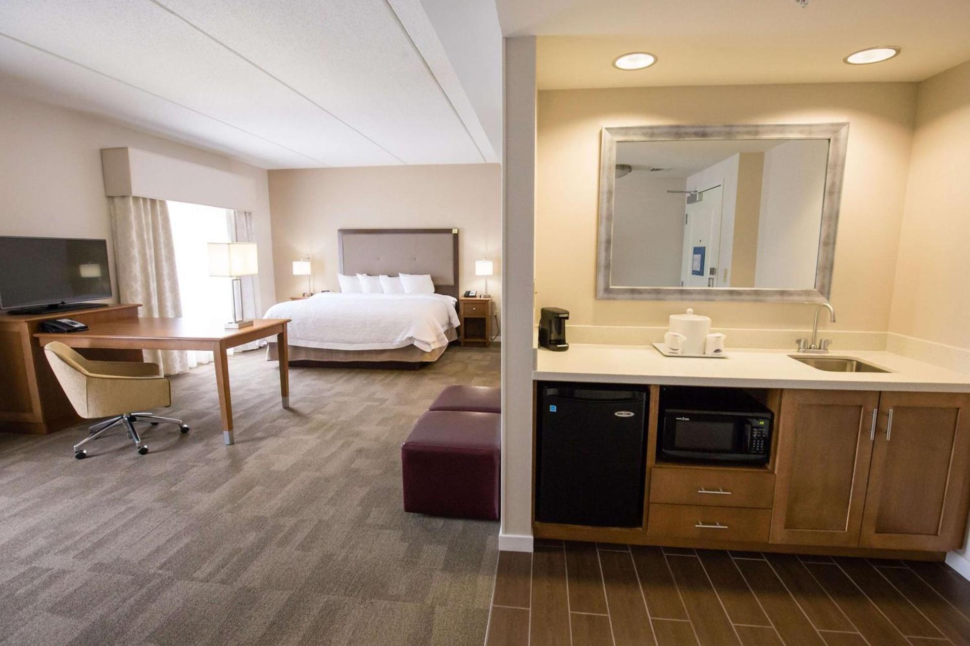 Hampton Inn & Suites - Pittsburgh/Harmarville, PA photo 35