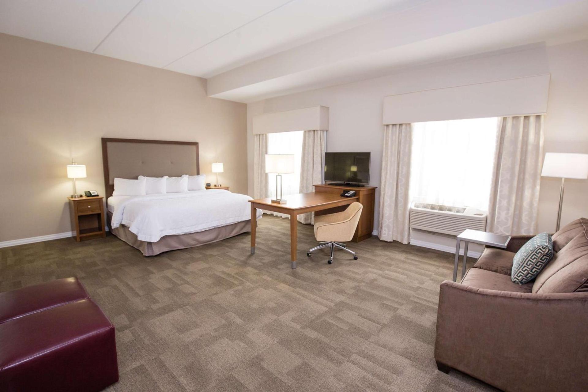 Hampton Inn & Suites - Pittsburgh/Harmarville, PA photo 37