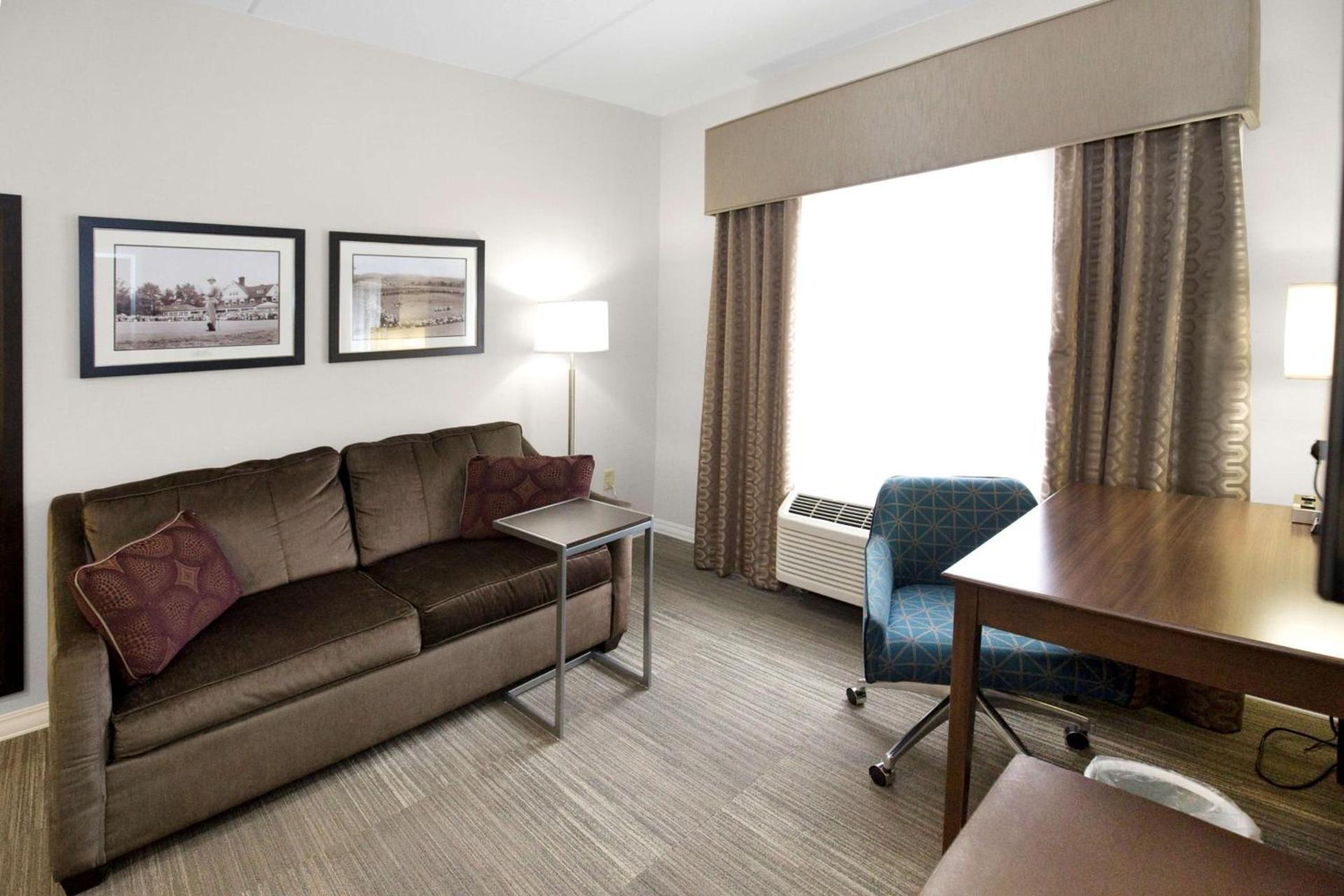 Hampton Inn & Suites - Pittsburgh/Harmarville, PA photo 41