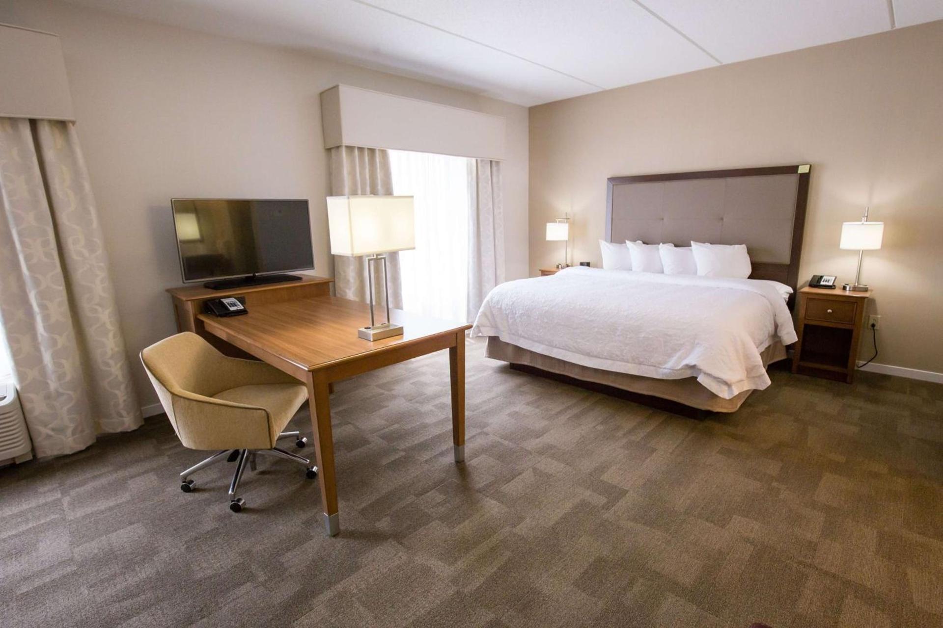 Hampton Inn & Suites - Pittsburgh/Harmarville, PA photo 45