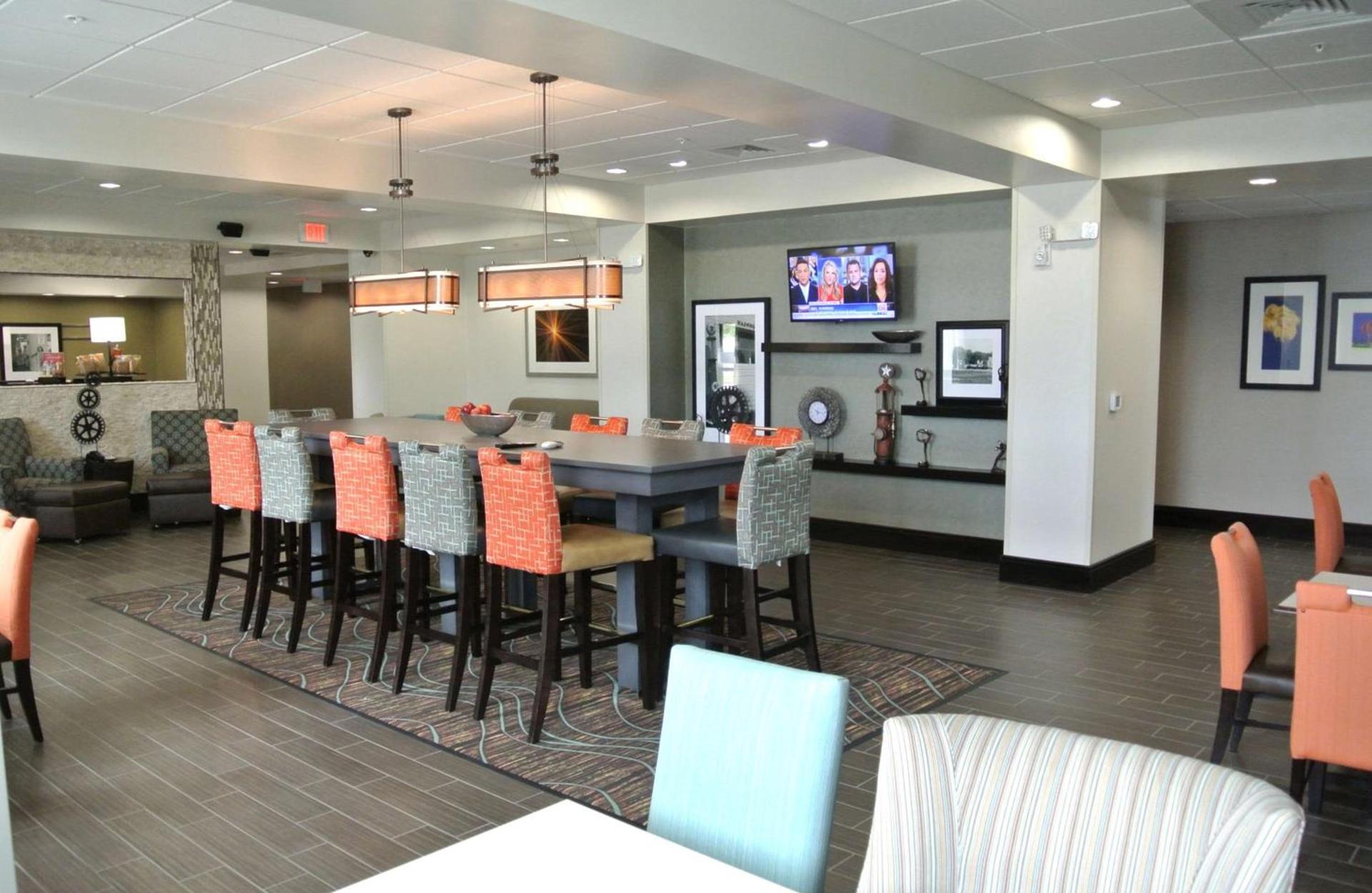 Hampton Inn Carrizo Springs photo 7