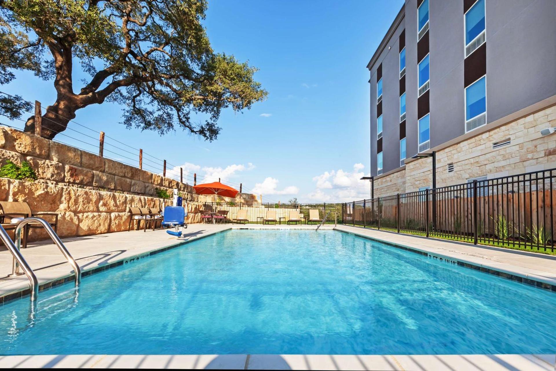 Hampton Inn By Hilton Bulverde Texas Hill Country photo 12