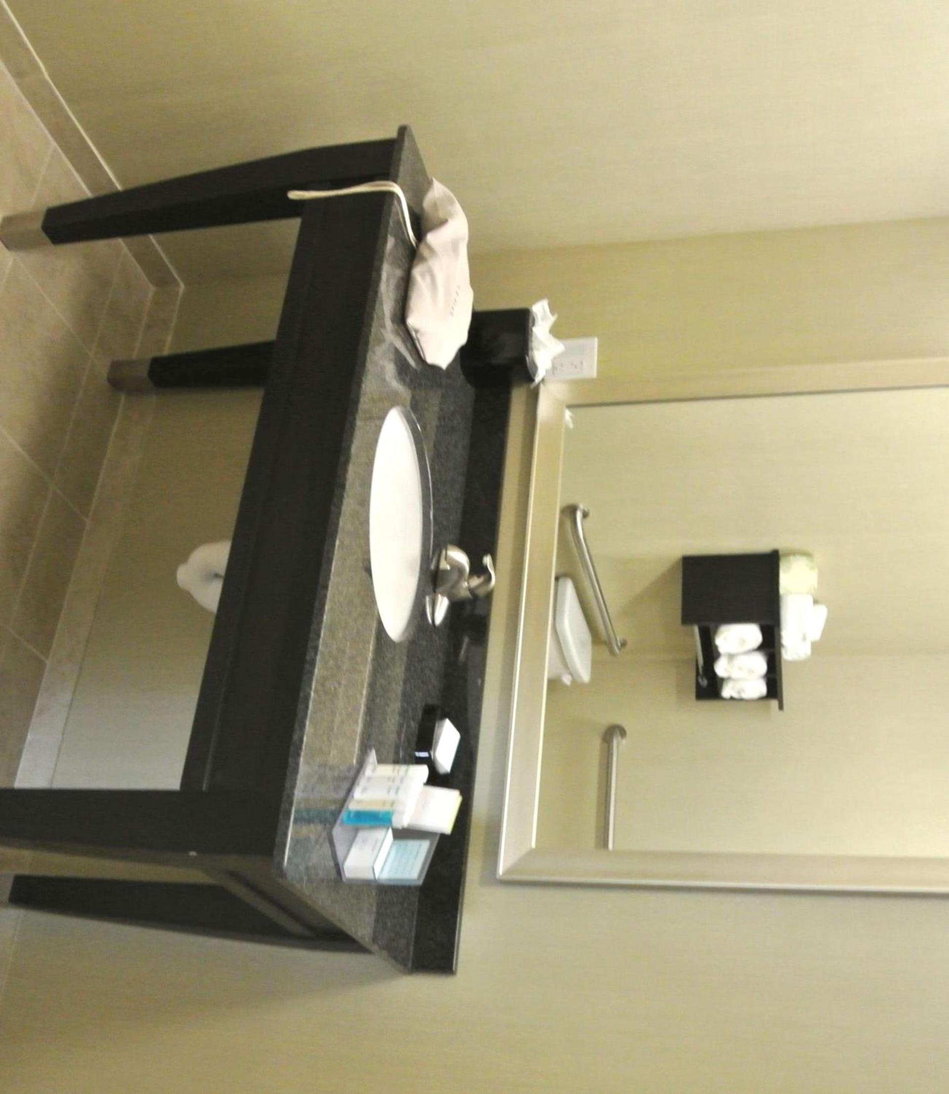 Hampton Inn Carrizo Springs photo 24