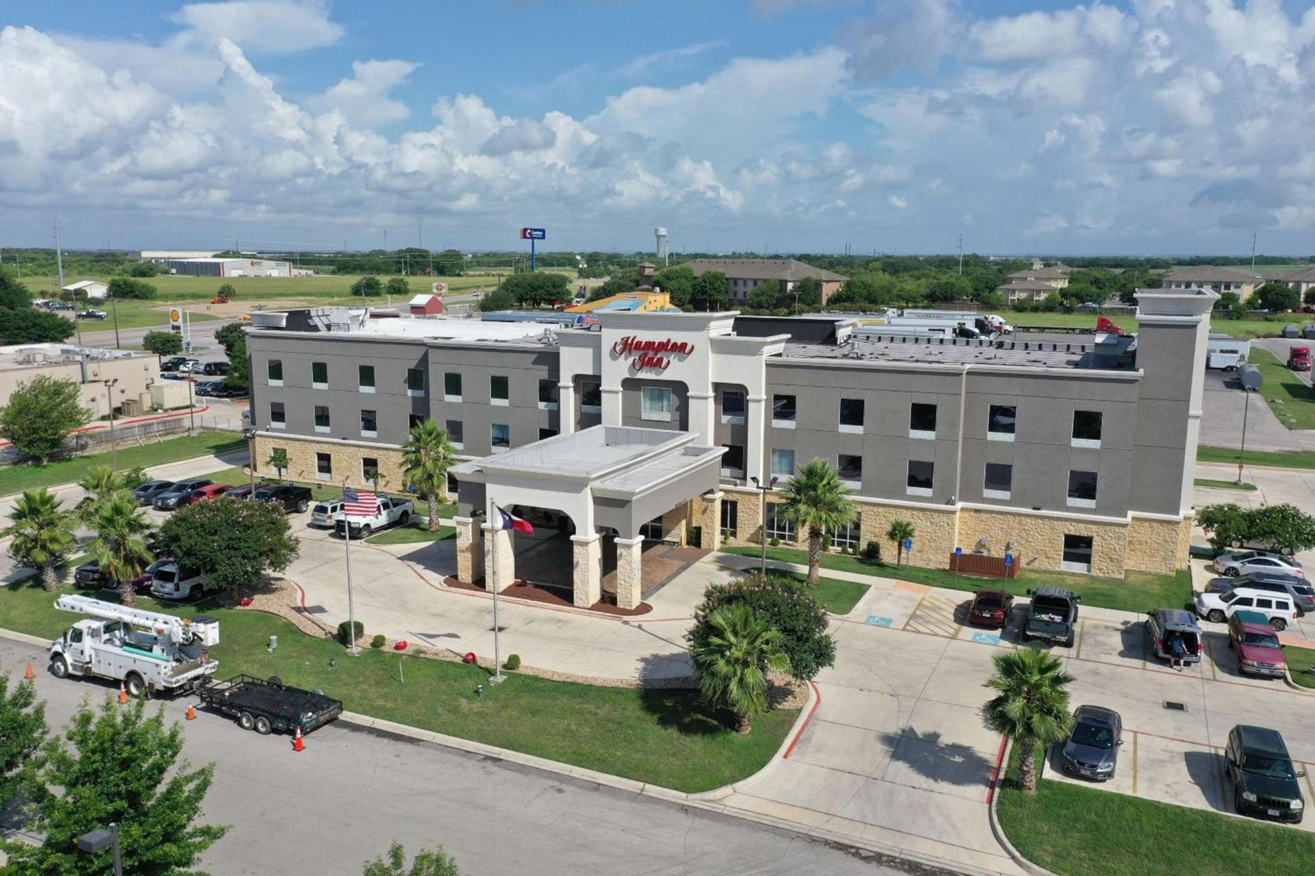 Hampton Inn Seguin photo 3
