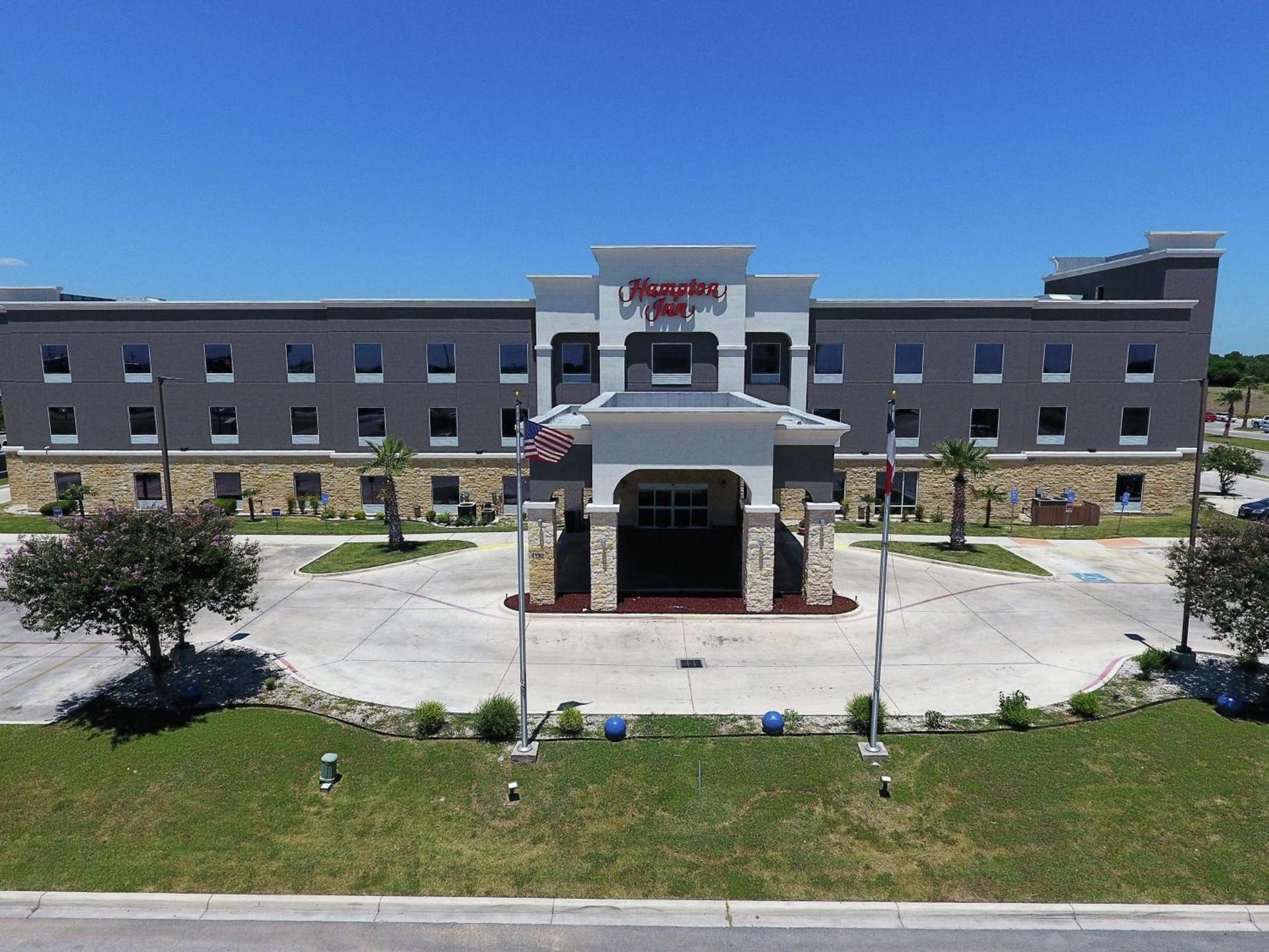 Hampton Inn Seguin photo 6