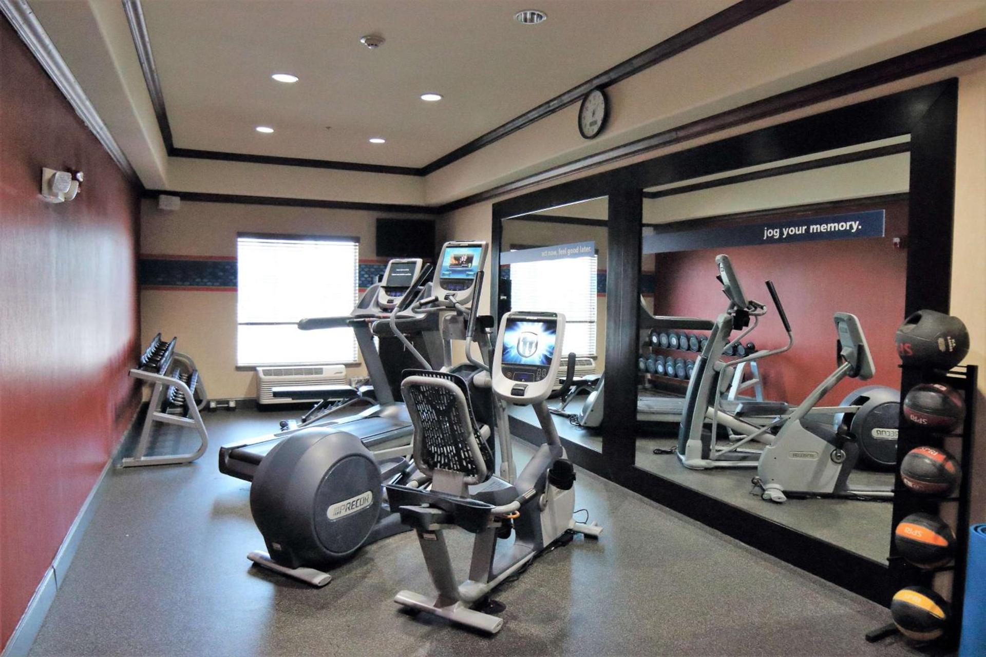 Hampton Inn Seguin photo 22