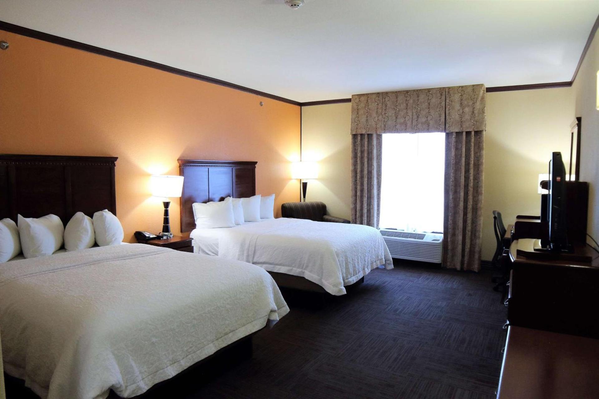 Hampton Inn Seguin photo 44