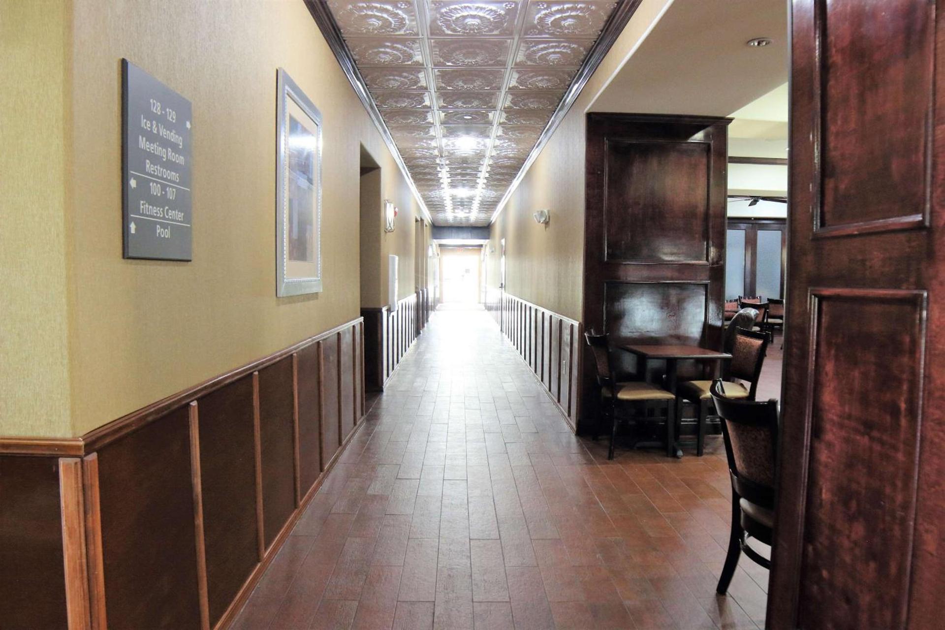 Hampton Inn Seguin photo 63