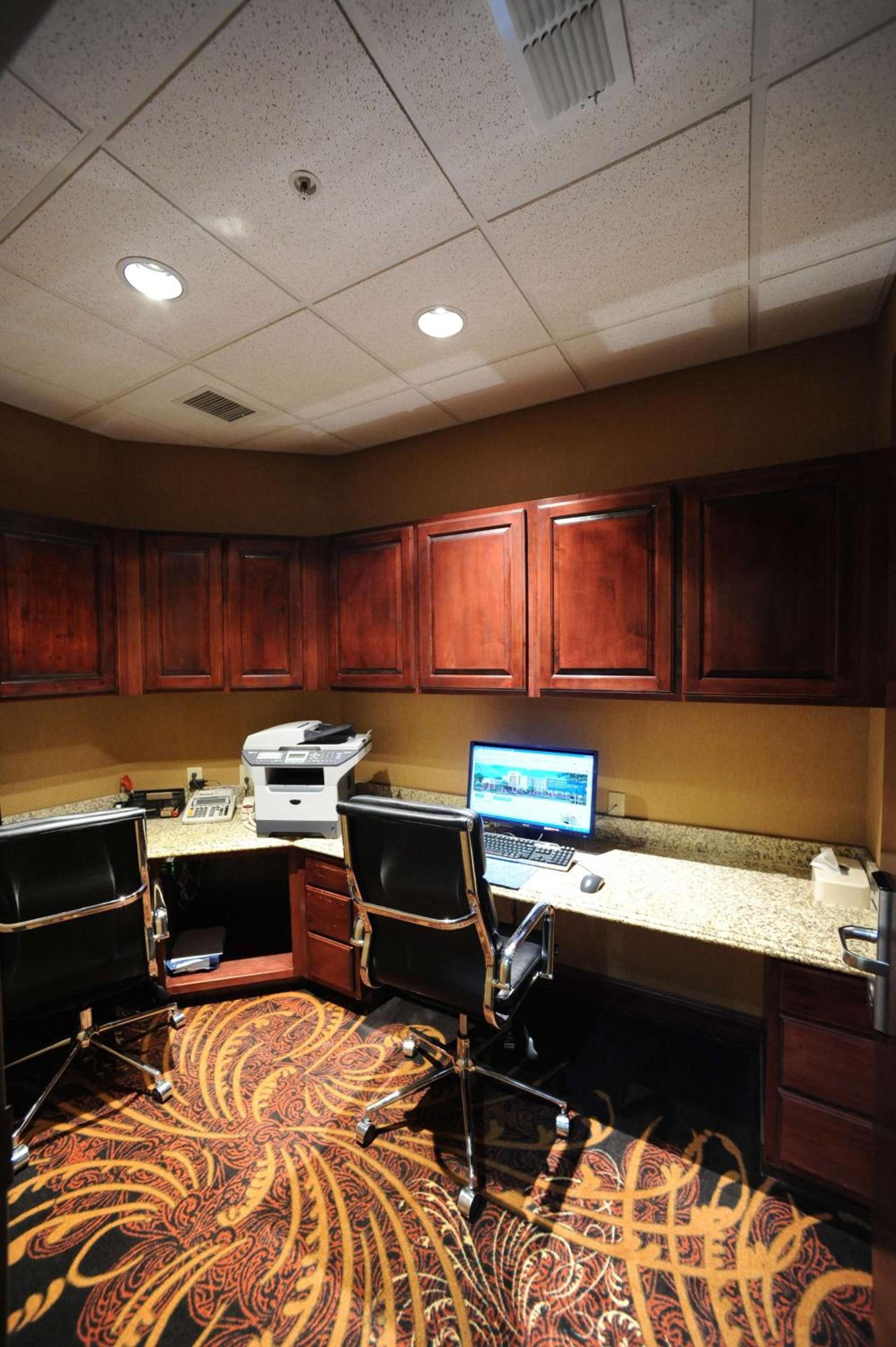 Hampton Inn Seguin photo 67