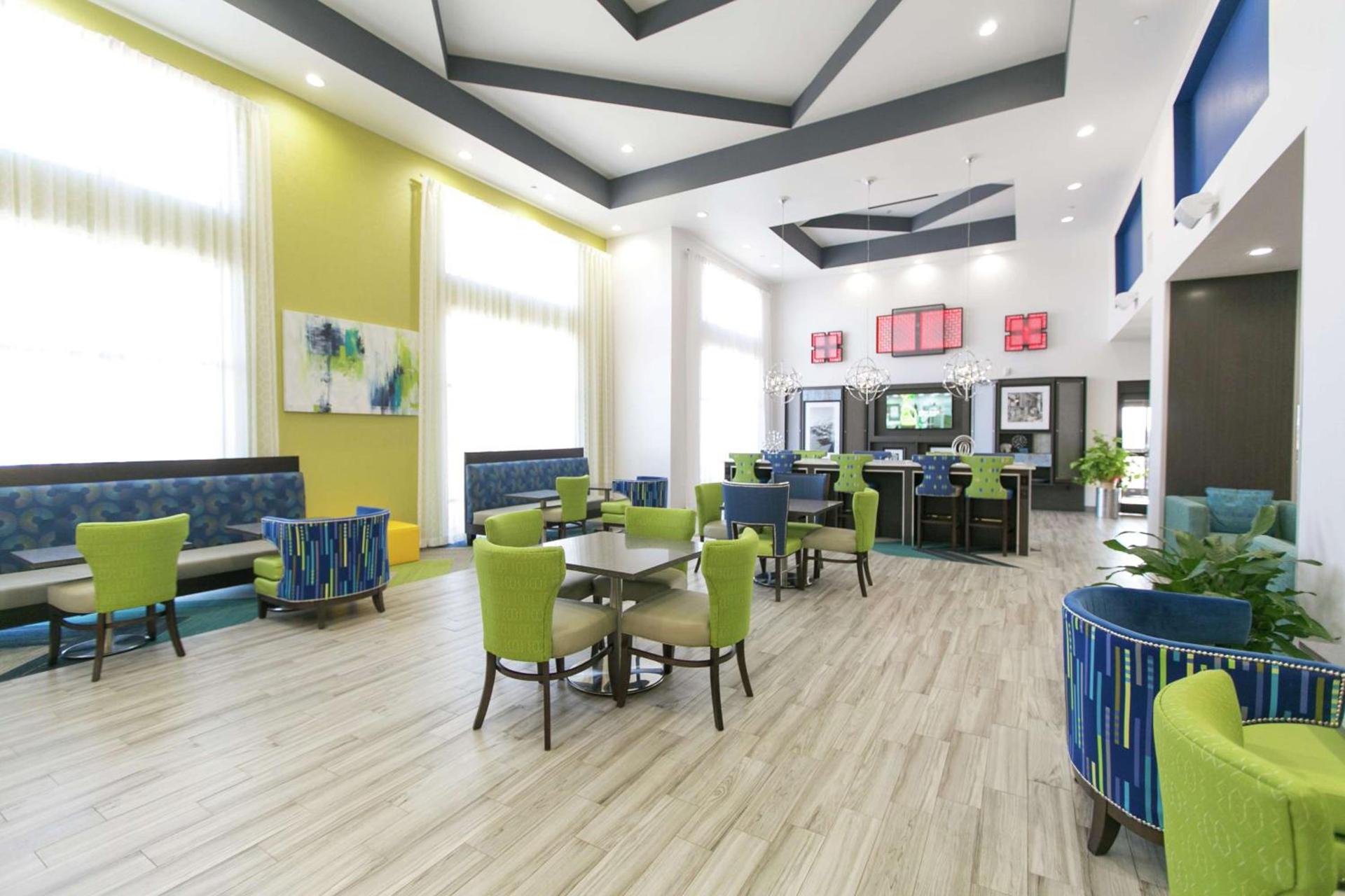 Hampton Inn & Suites Stroud photo 7