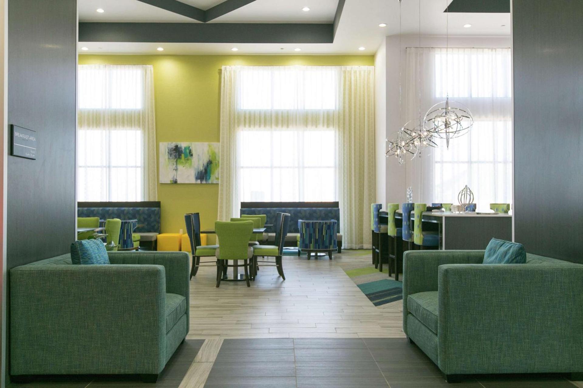 Hampton Inn & Suites Stroud photo 8