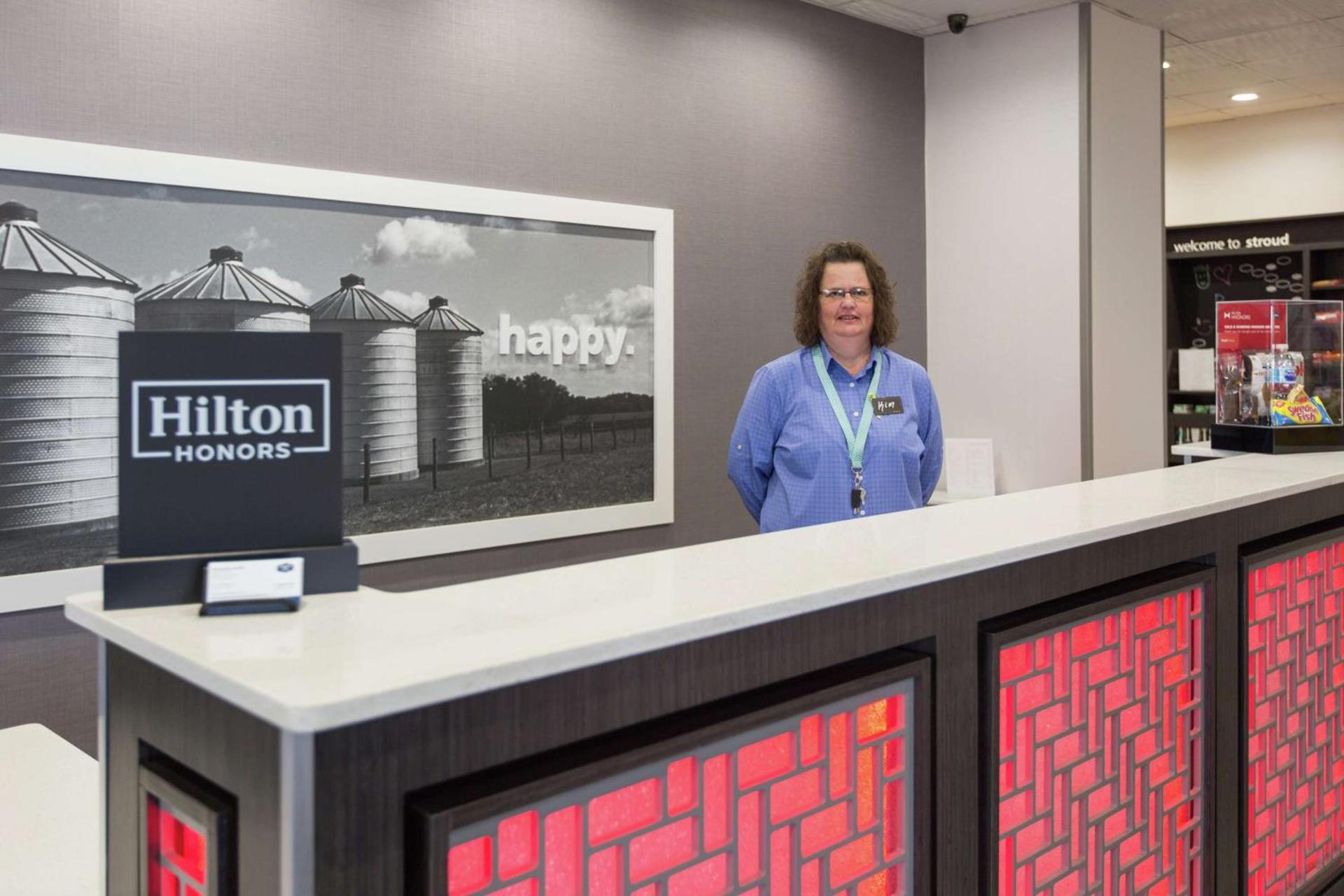 Hampton Inn & Suites Stroud photo 9