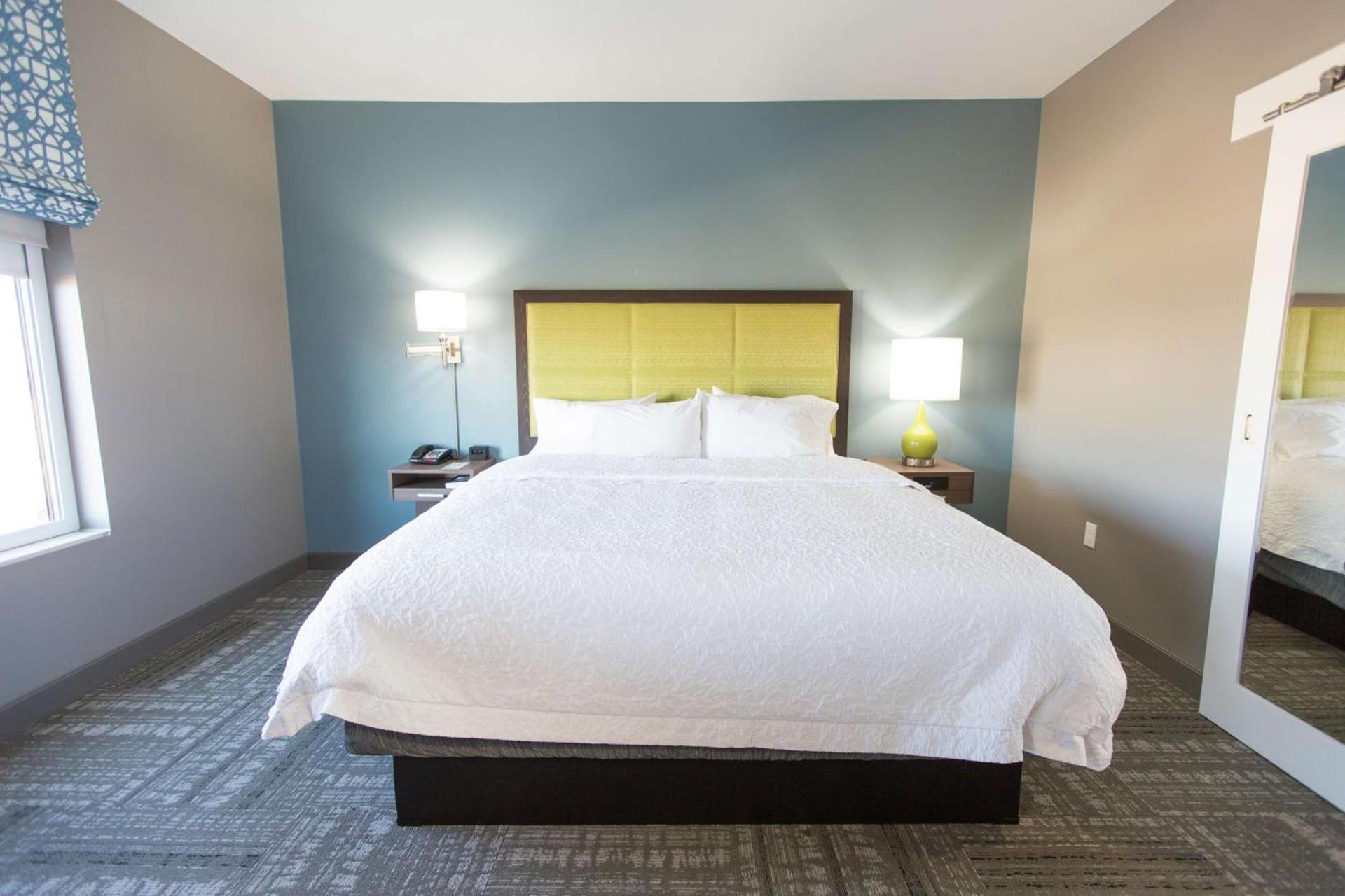 Hampton Inn & Suites Stroud photo 23
