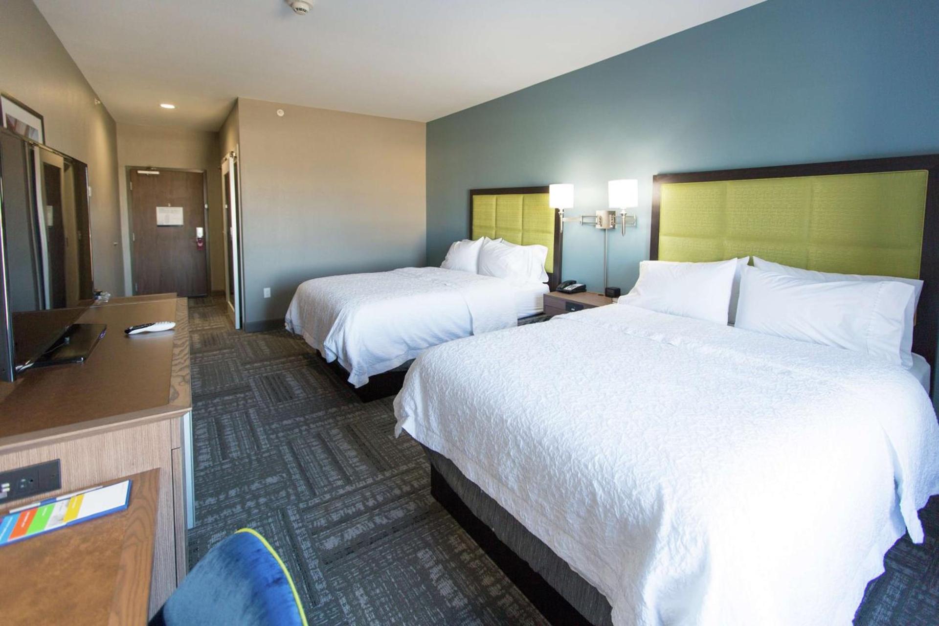 Hampton Inn & Suites Stroud photo 33