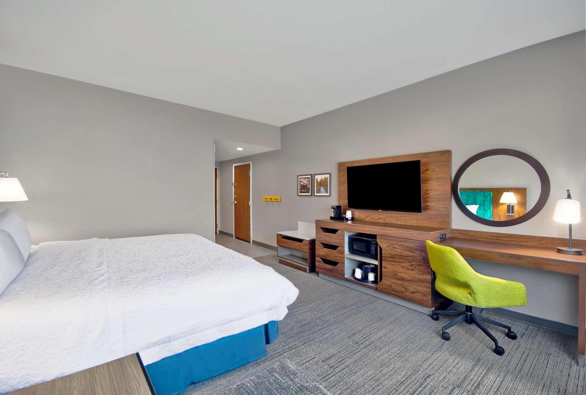 Hampton Inn Abingdon, Va photo 32
