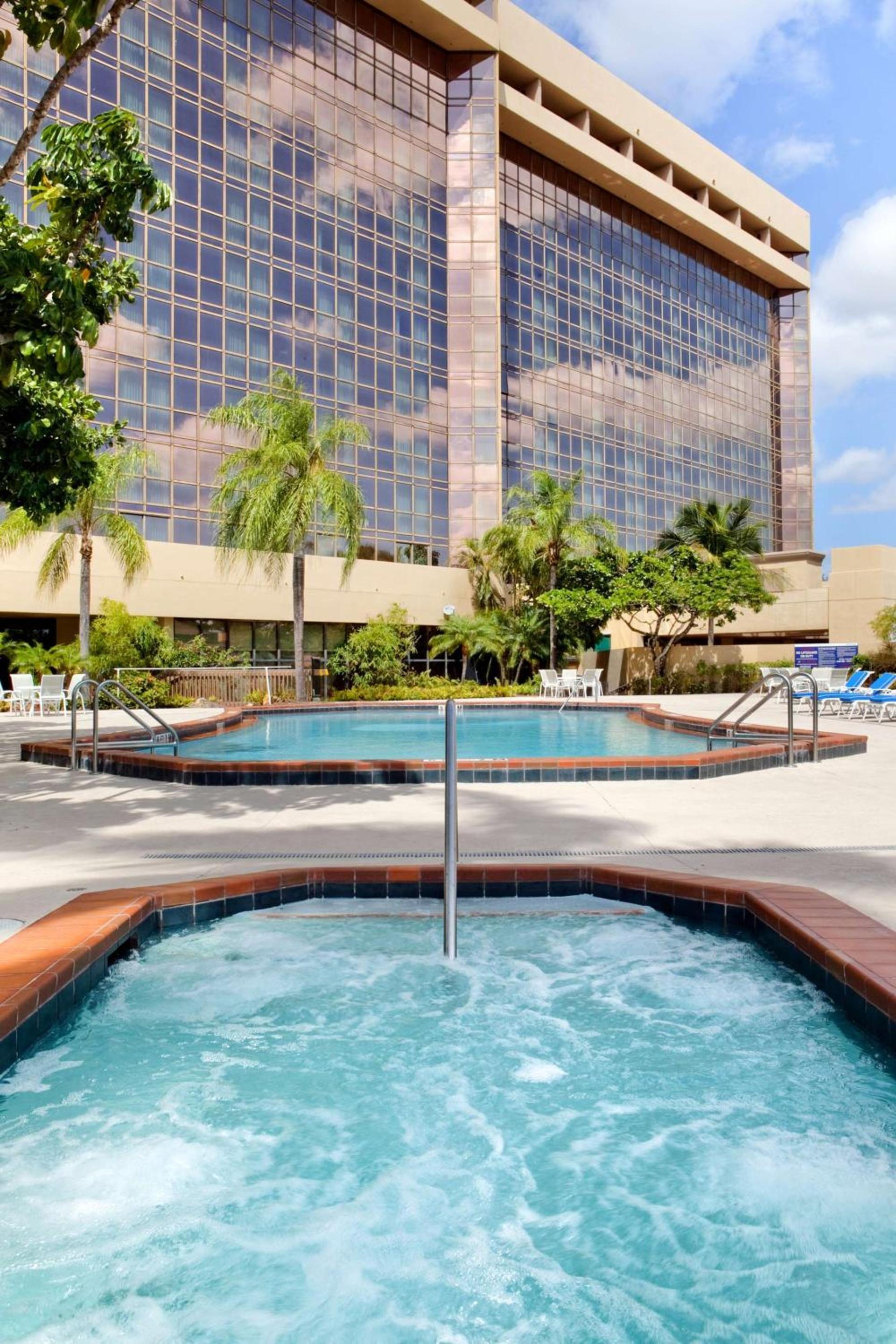 DoubleTree by Hilton Hotel Miami Airport & Convention Center photo 9