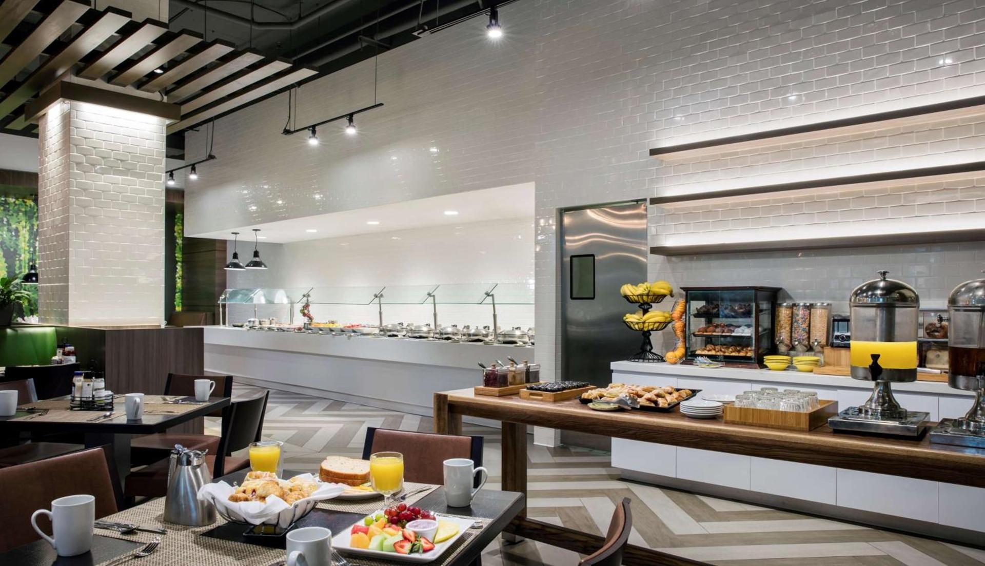 DoubleTree by Hilton Hotel Miami Airport & Convention Center photo 20