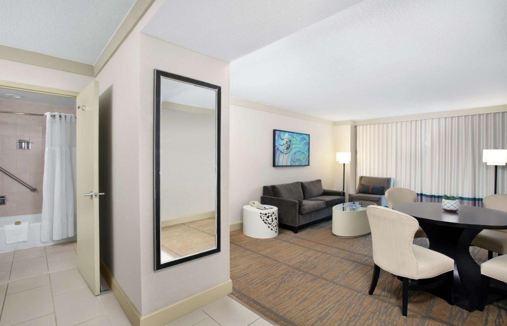 DoubleTree by Hilton Hotel Miami Airport & Convention Center photo 30