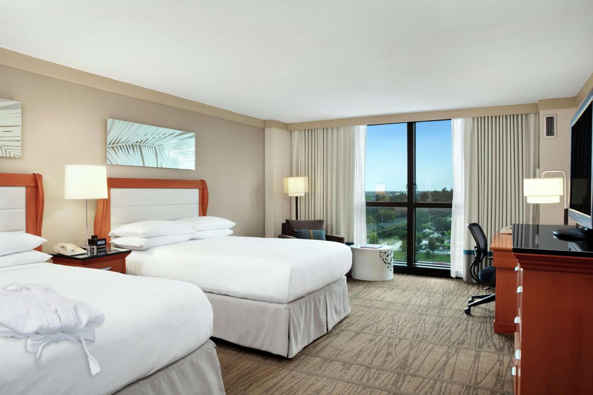 DoubleTree by Hilton Hotel Miami Airport & Convention Center photo 35