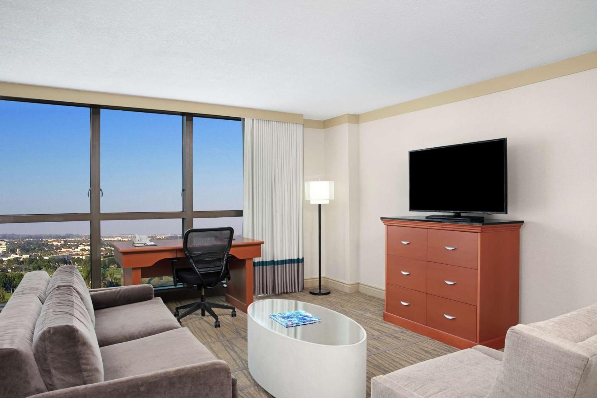 DoubleTree by Hilton Hotel Miami Airport & Convention Center photo 40