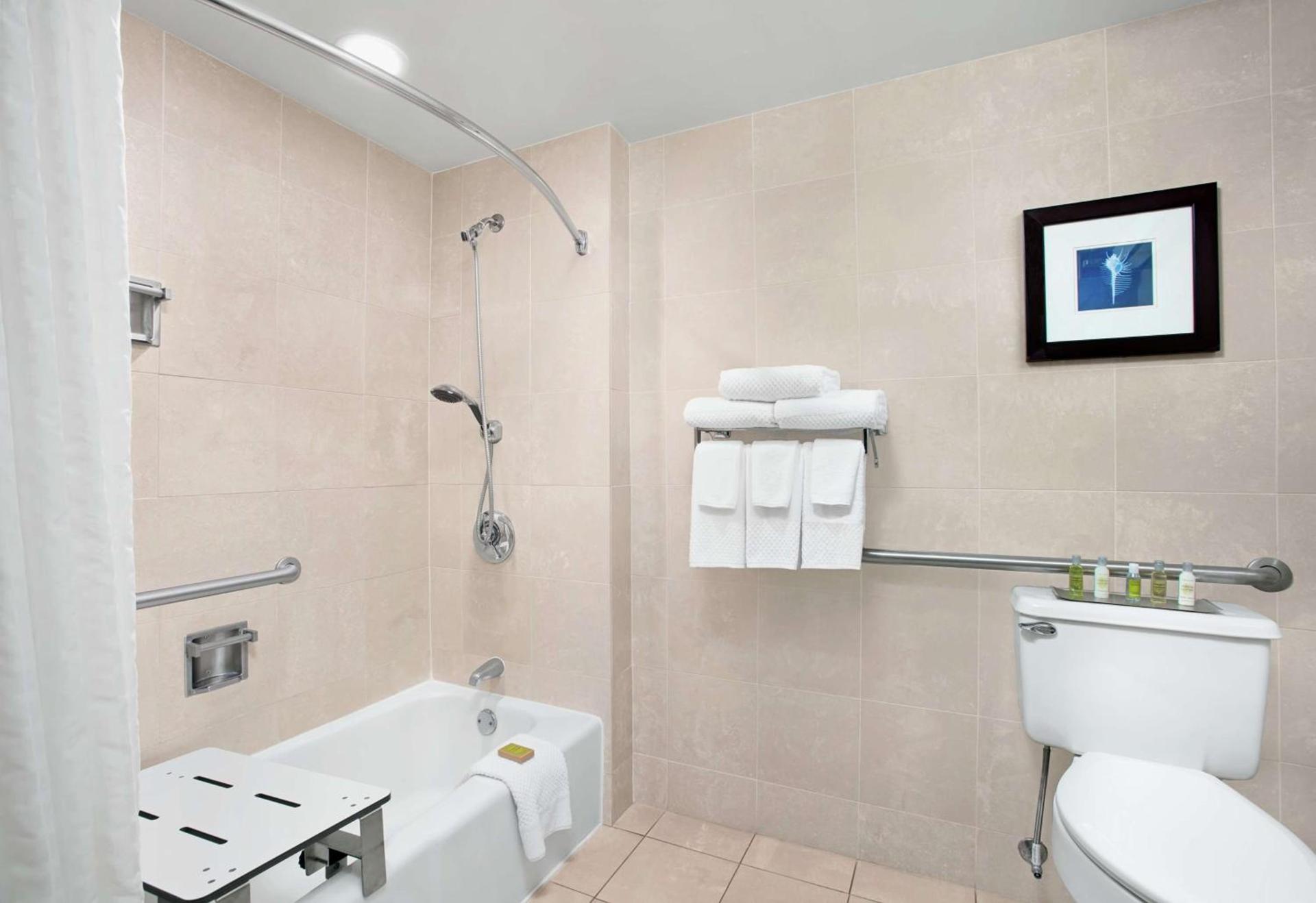 DoubleTree by Hilton Hotel Miami Airport & Convention Center photo 44