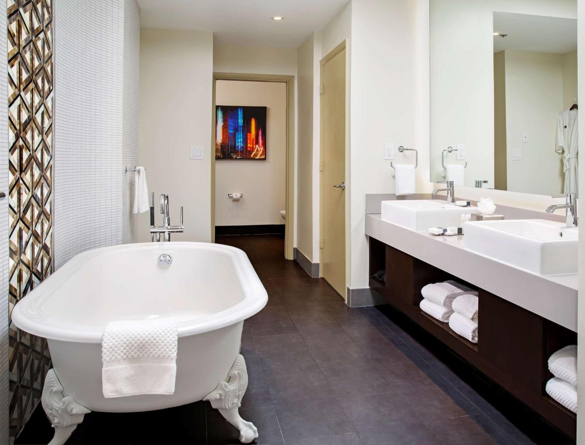 DoubleTree by Hilton Hotel Miami Airport & Convention Center photo 60