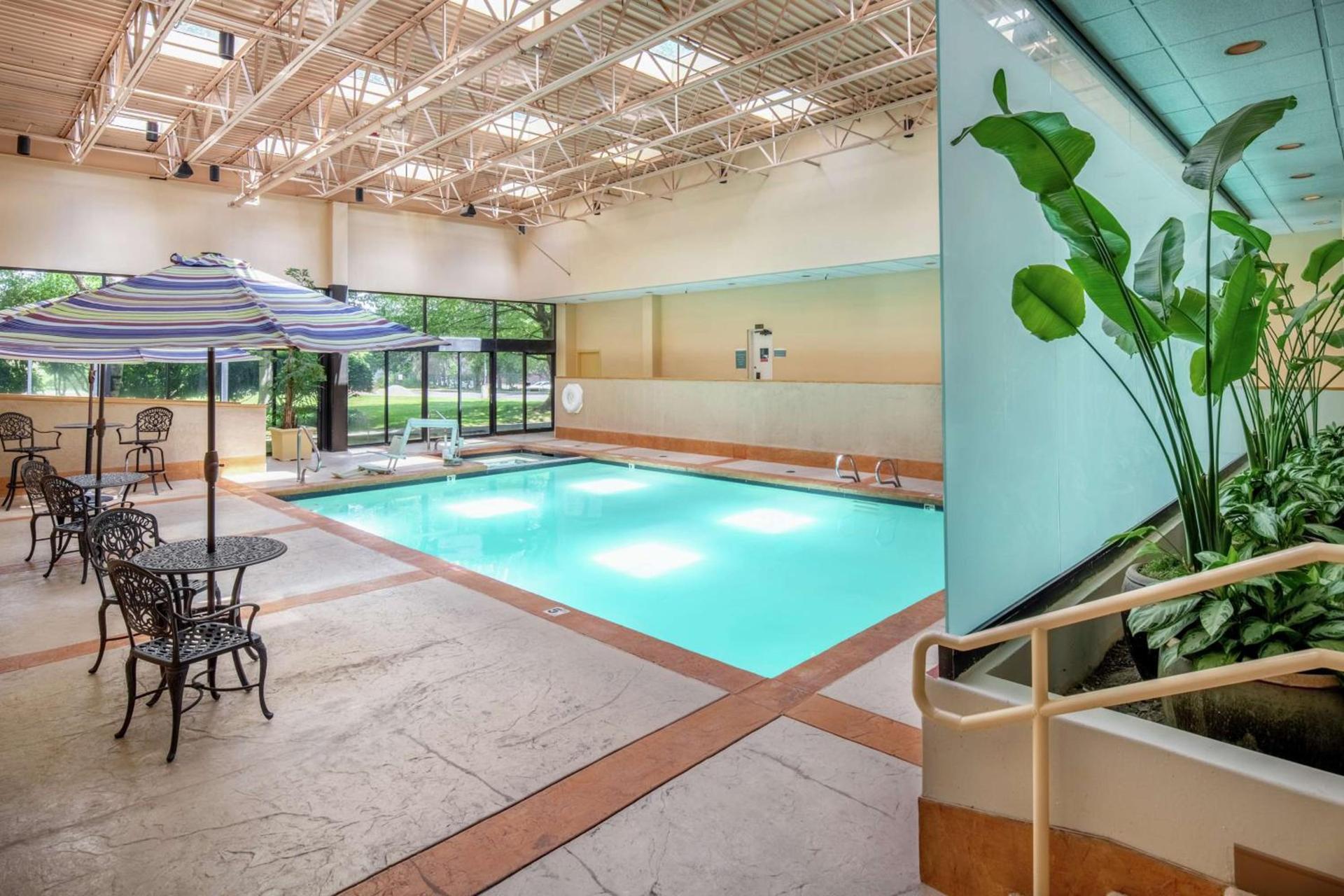 DoubleTree Suites by Hilton Seattle Airport/Southcenter photo 3