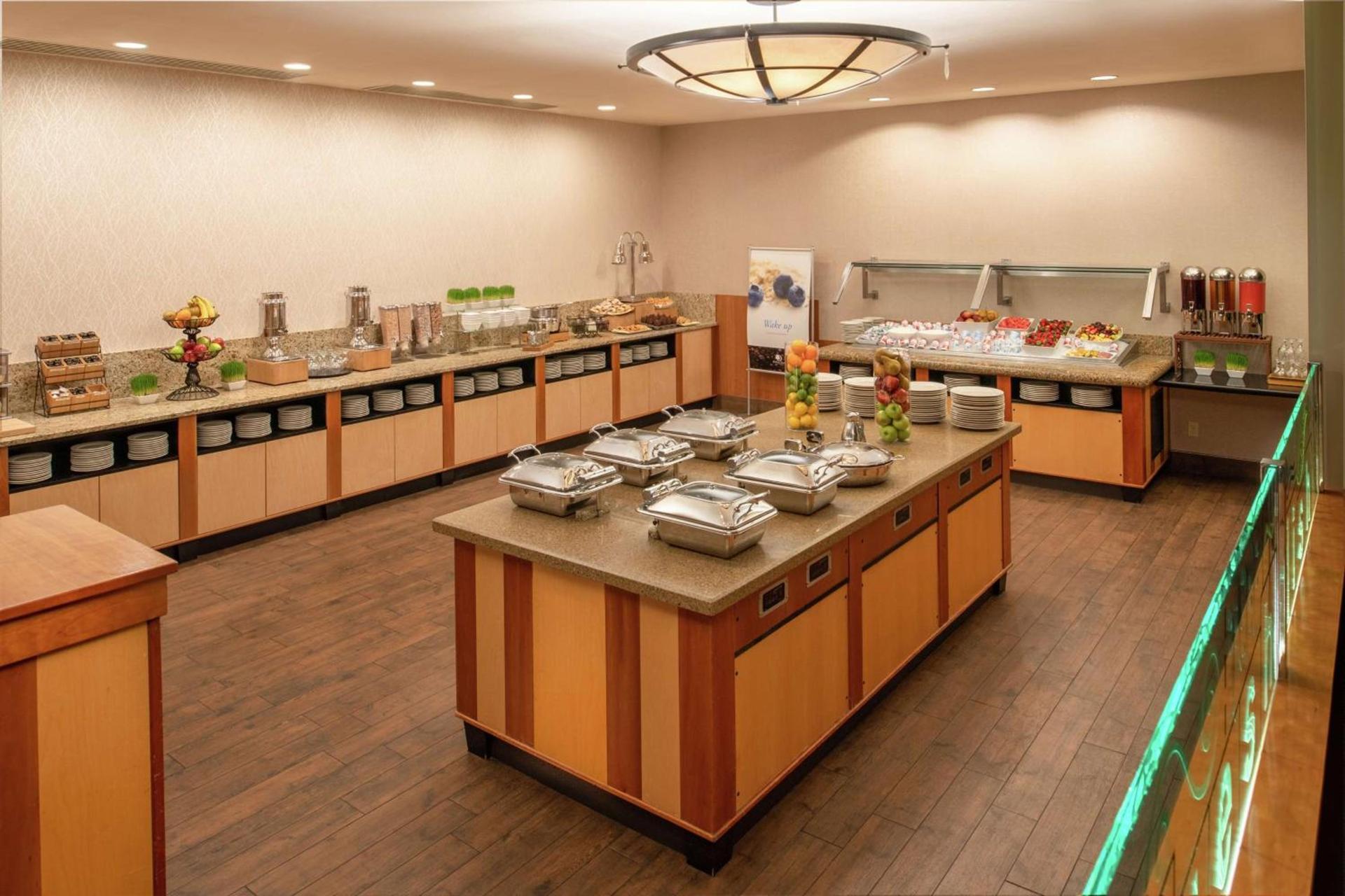DoubleTree Suites by Hilton Seattle Airport/Southcenter photo 6