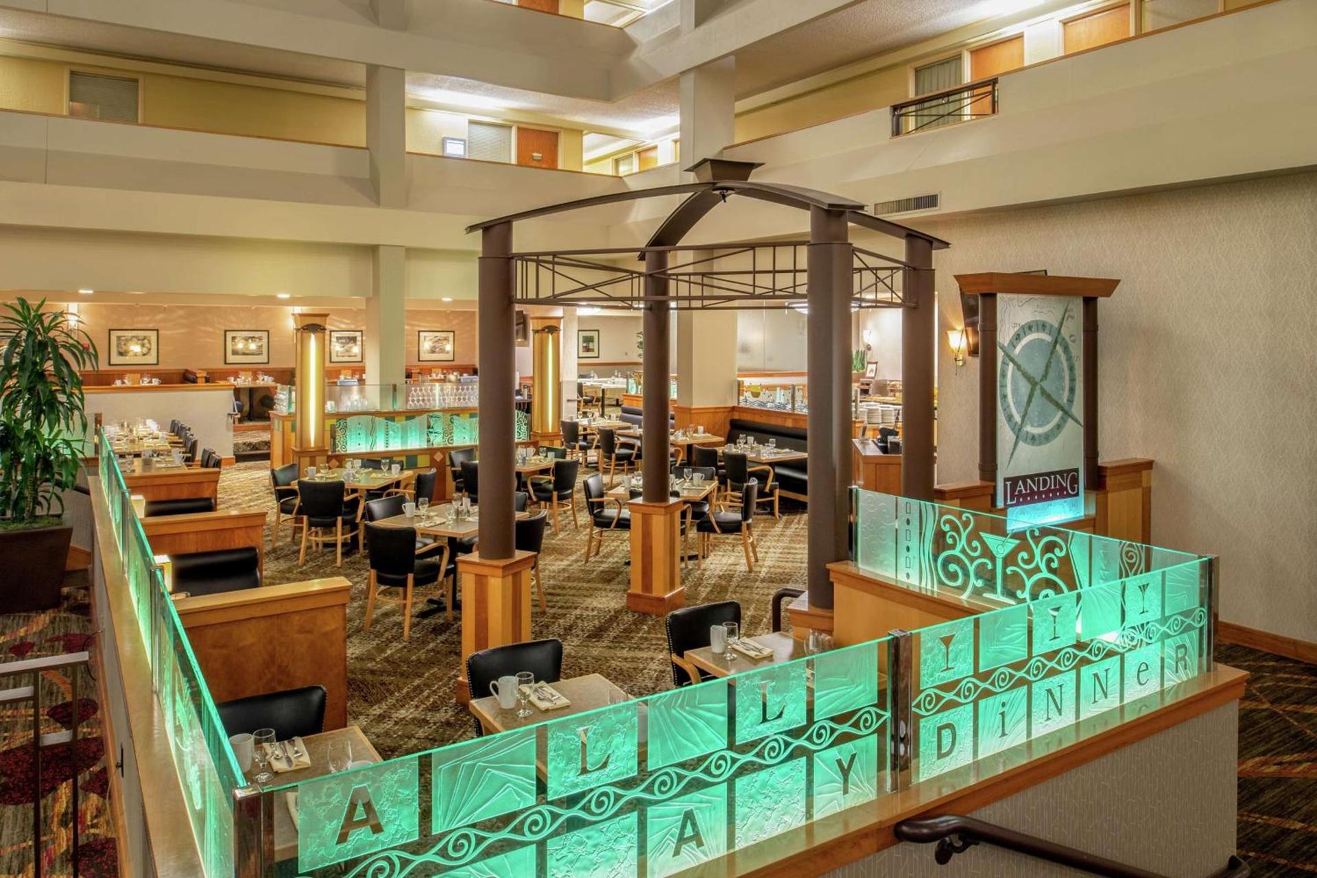 DoubleTree Suites by Hilton Seattle Airport/Southcenter photo 7