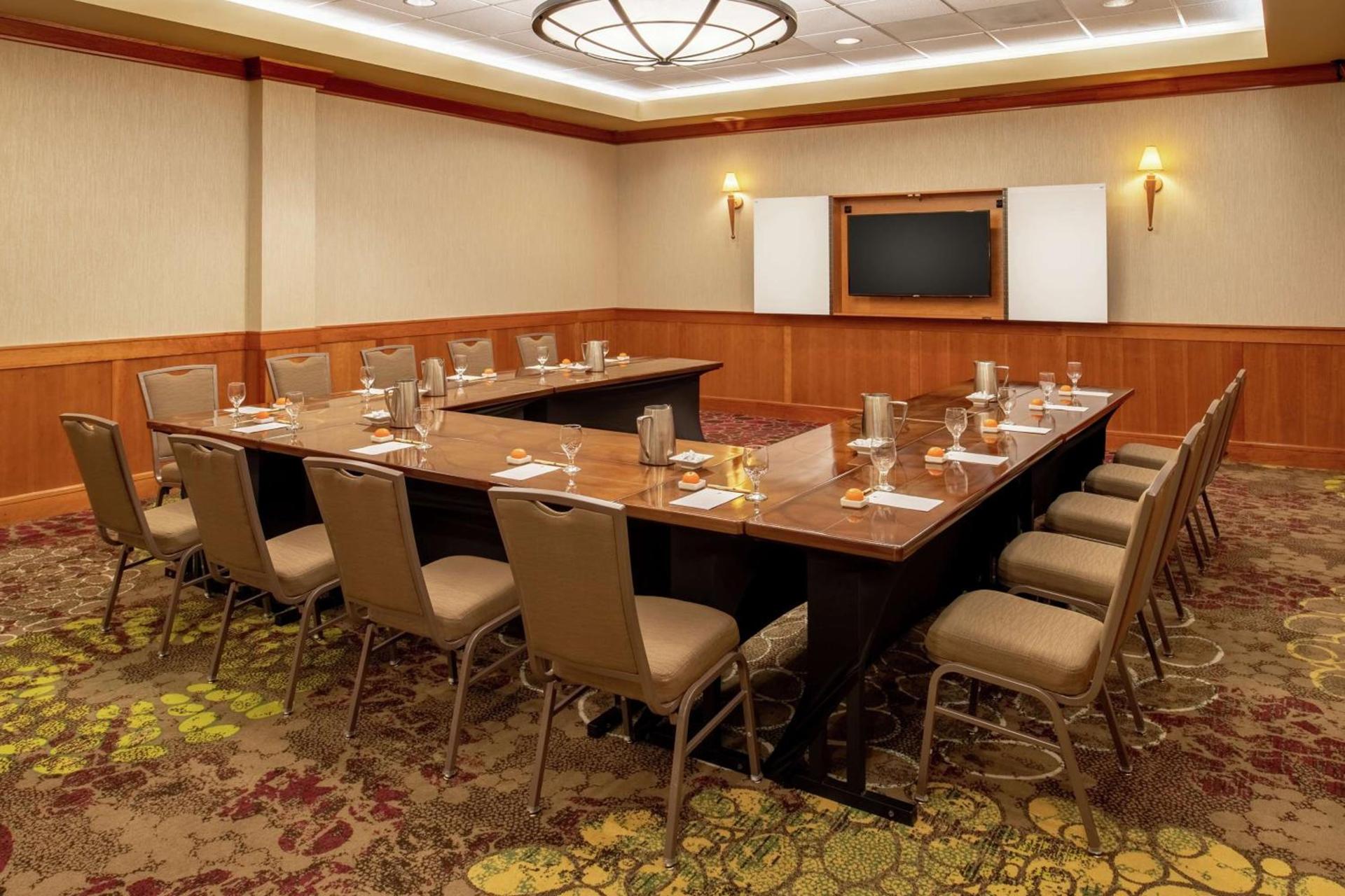 DoubleTree Suites by Hilton Seattle Airport/Southcenter photo 19