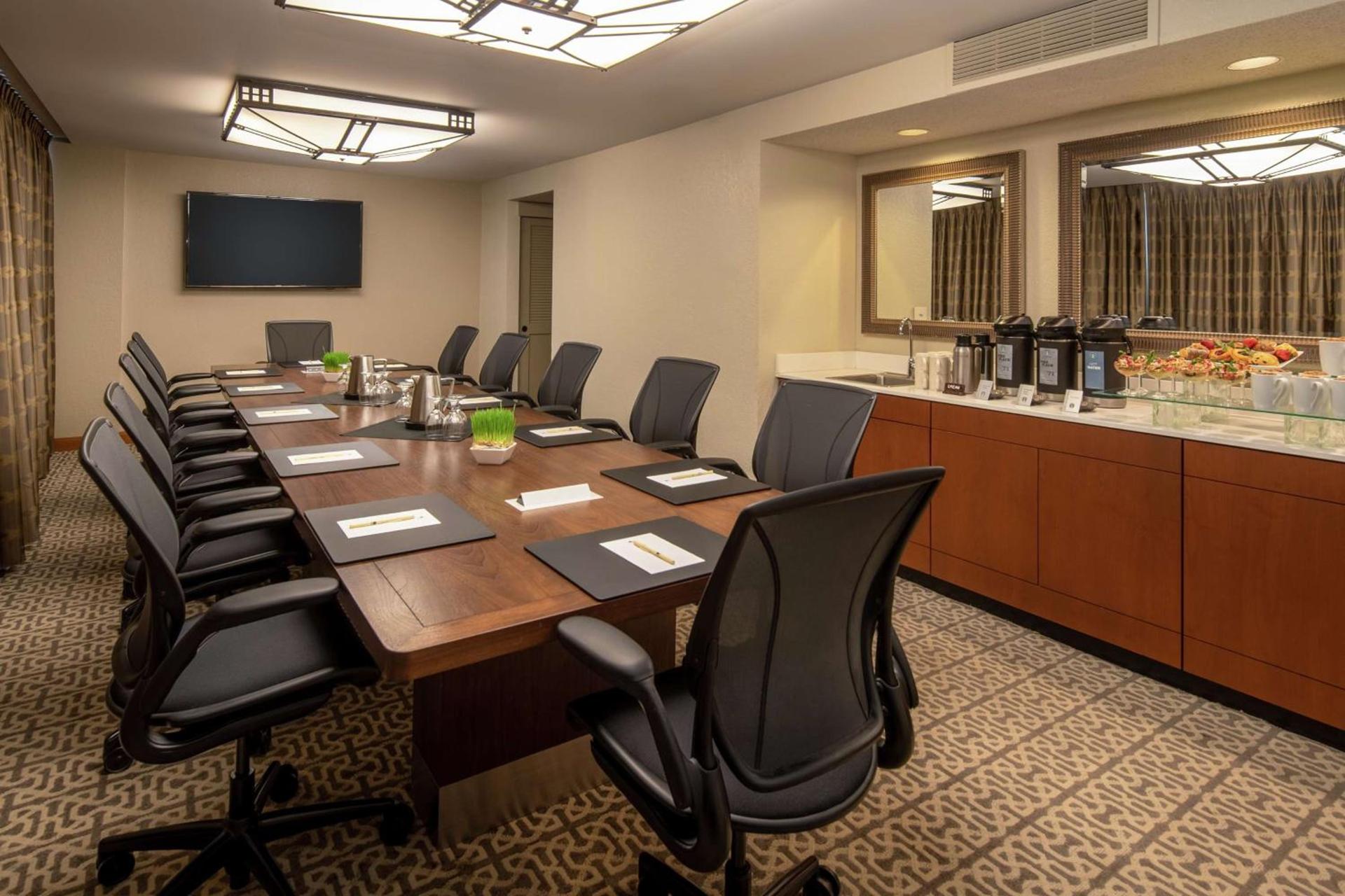 DoubleTree Suites by Hilton Seattle Airport/Southcenter photo 22