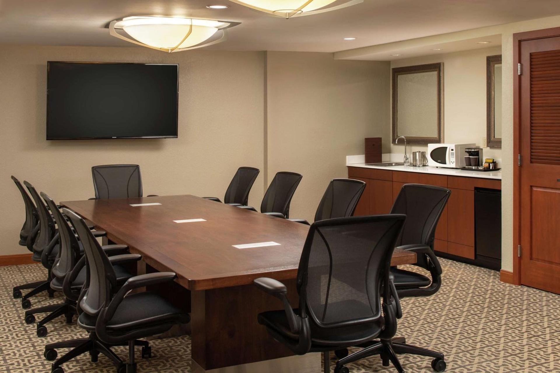 DoubleTree Suites by Hilton Seattle Airport/Southcenter photo 16