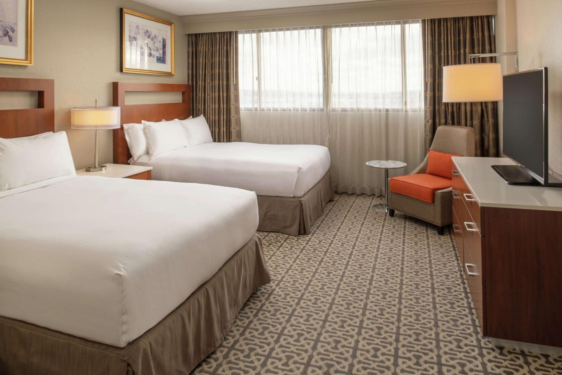 DoubleTree Suites by Hilton Seattle Airport/Southcenter photo 31