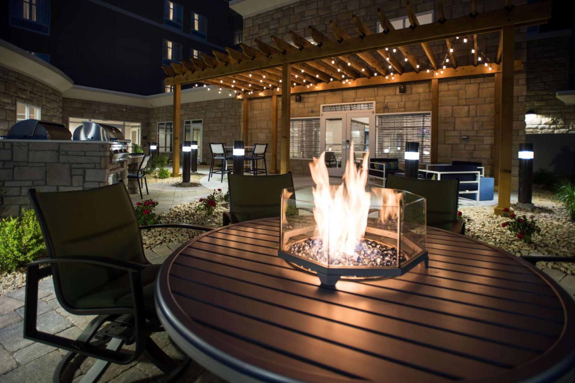 Hilton Garden Inn Atlanta Airport North photo 13