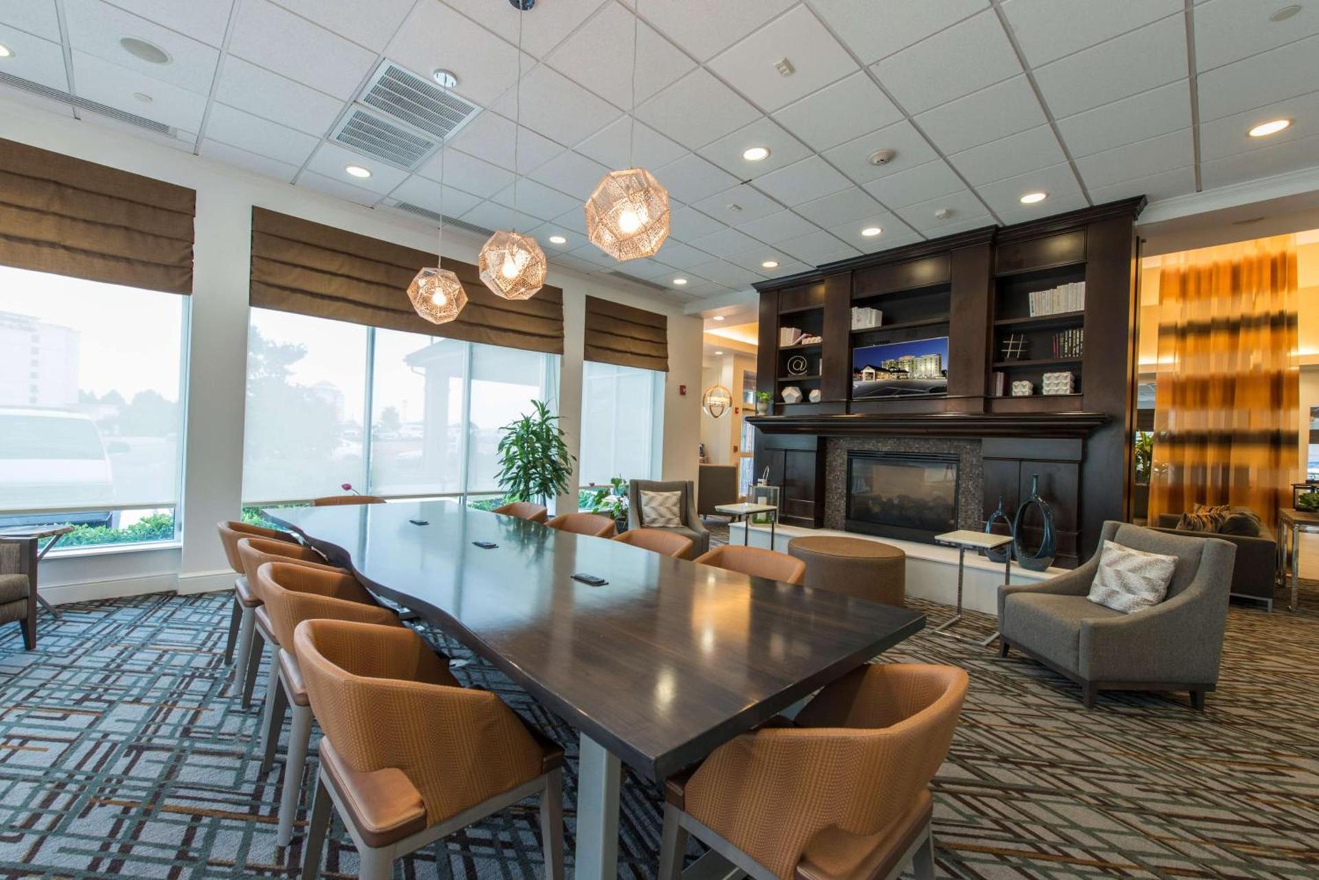 Hilton Garden Inn Atlanta Airport North photo 14
