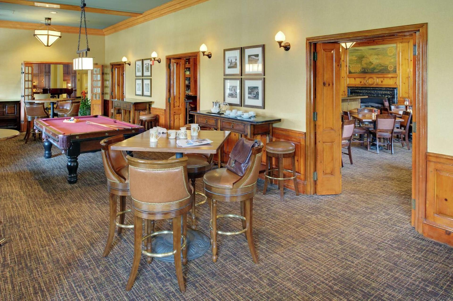 Hotel Roanoke & Conference Center, Curio Collection by Hilton photo 55